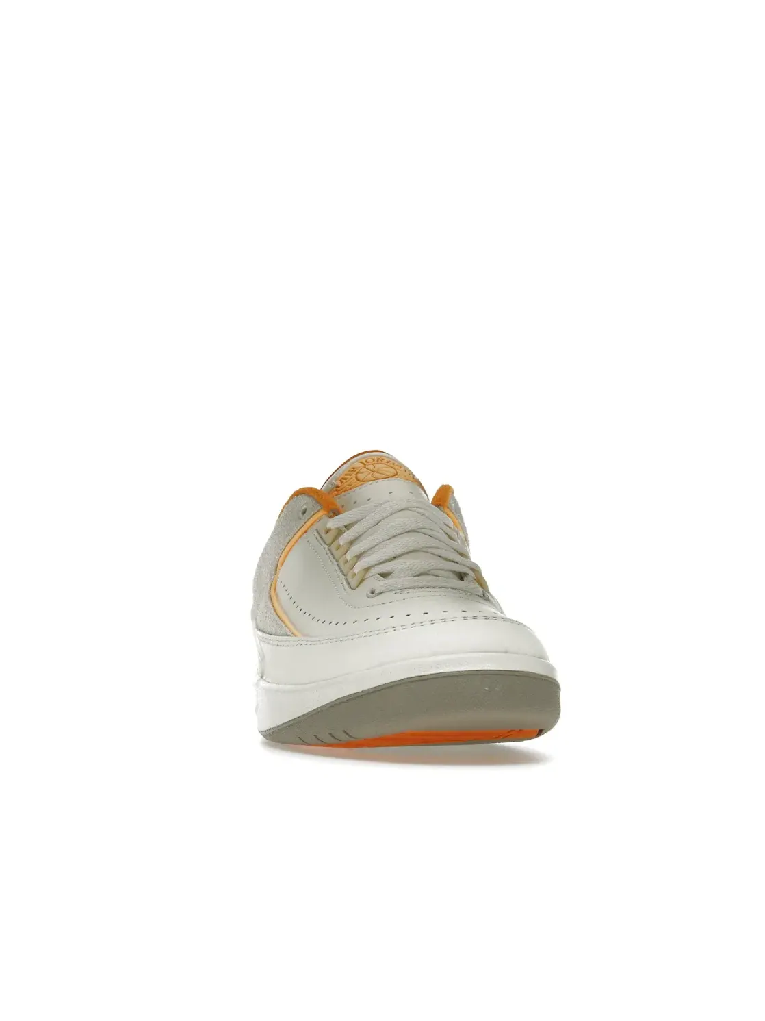 Мужские кроссовки с замшевым верхом Jordan 2 Retro Low, Sail/Melon Tint-Light Curry-Cobblestone — изображение 2 из 4
