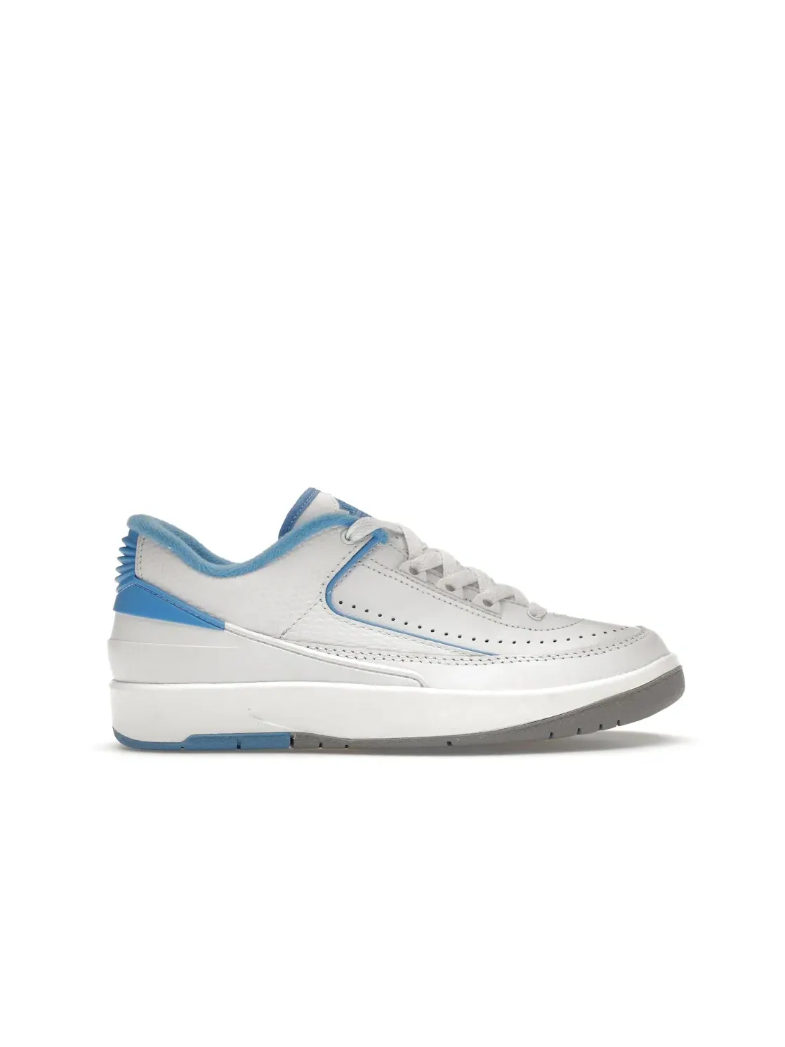 Детские кроссовки с перфорацией Jordan 2 Retro Low Jordan — изображение 1 из 4, белый/синий-серый