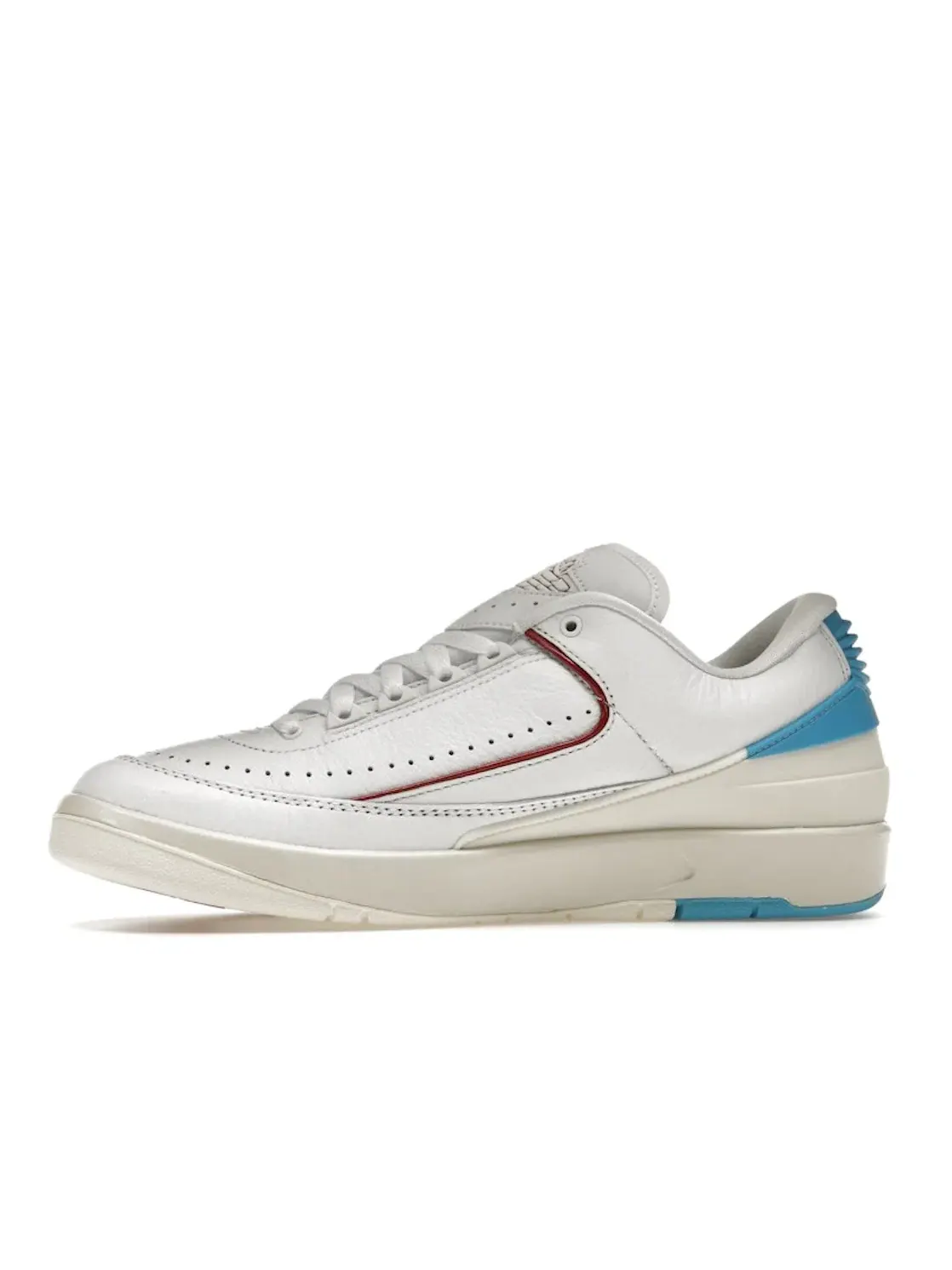 Женские кроссовки с низким верхом Air Jordan 2 Retro Low UNC To Chicago Jordan — изображение 3 из 4