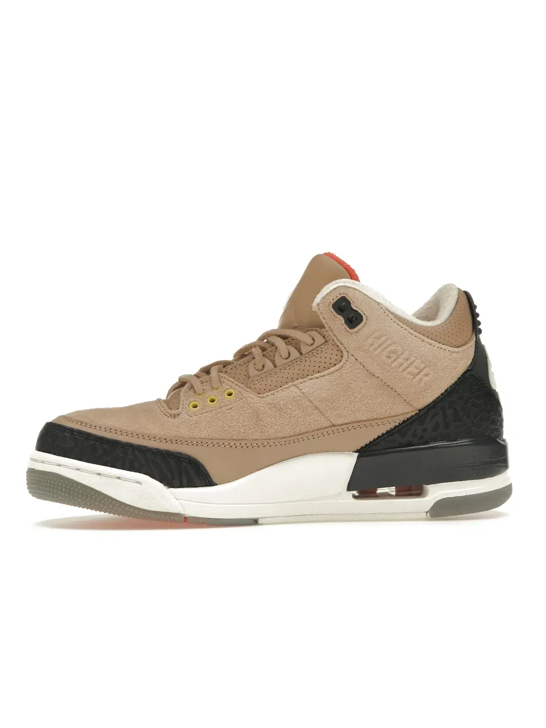 Мужские кроссовки Lifestyle с верхом из замши Jordan 3 Retro JTH Bio Beige Jordan — изображение 3 из 4