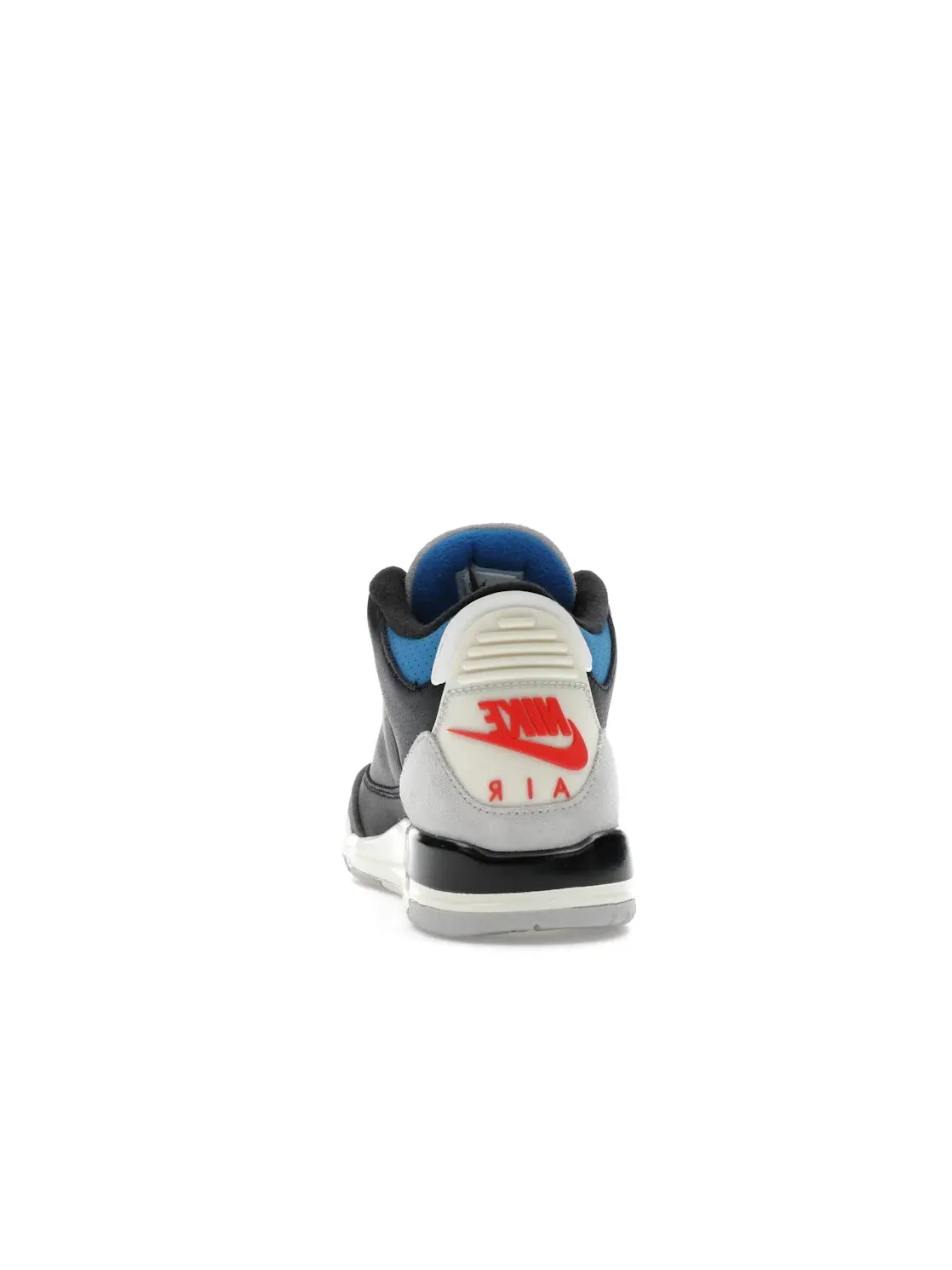 Детские кроссовки с кожаным верхом Jordan 3 Retro OG Rare Air Jordan — изображение 4 из 4