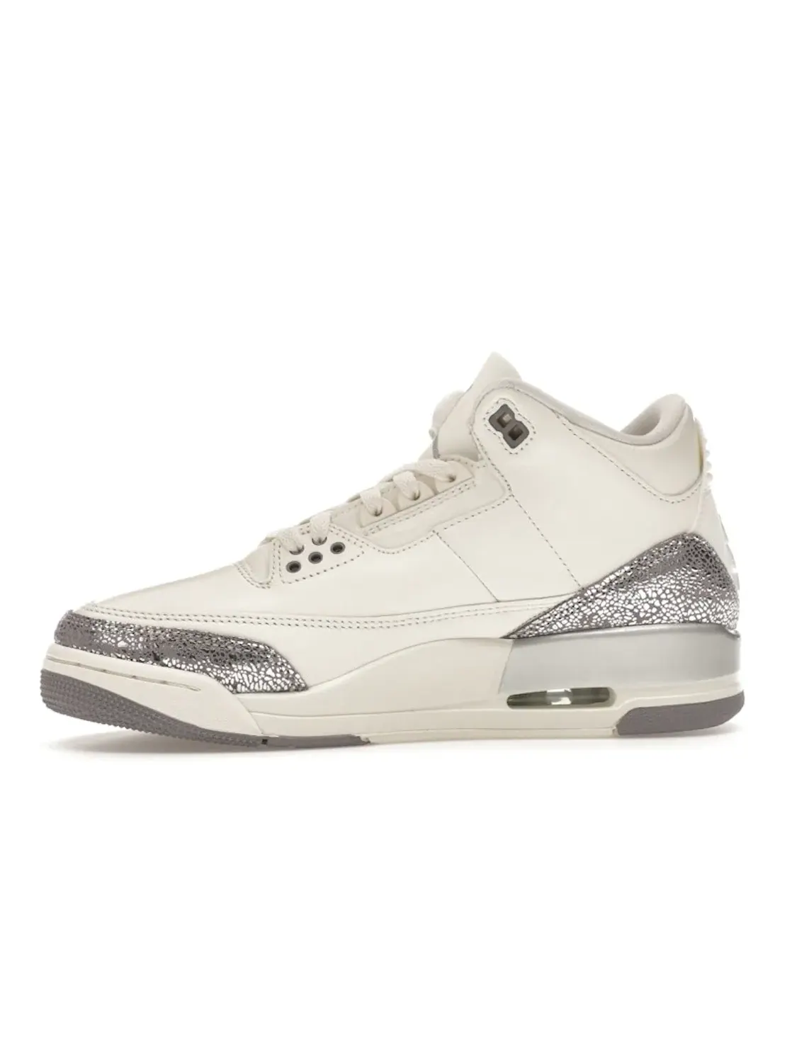 Женские кроссовки с металлическими элементами Jordan 3 Retro Jordan — изображение 3 из 4