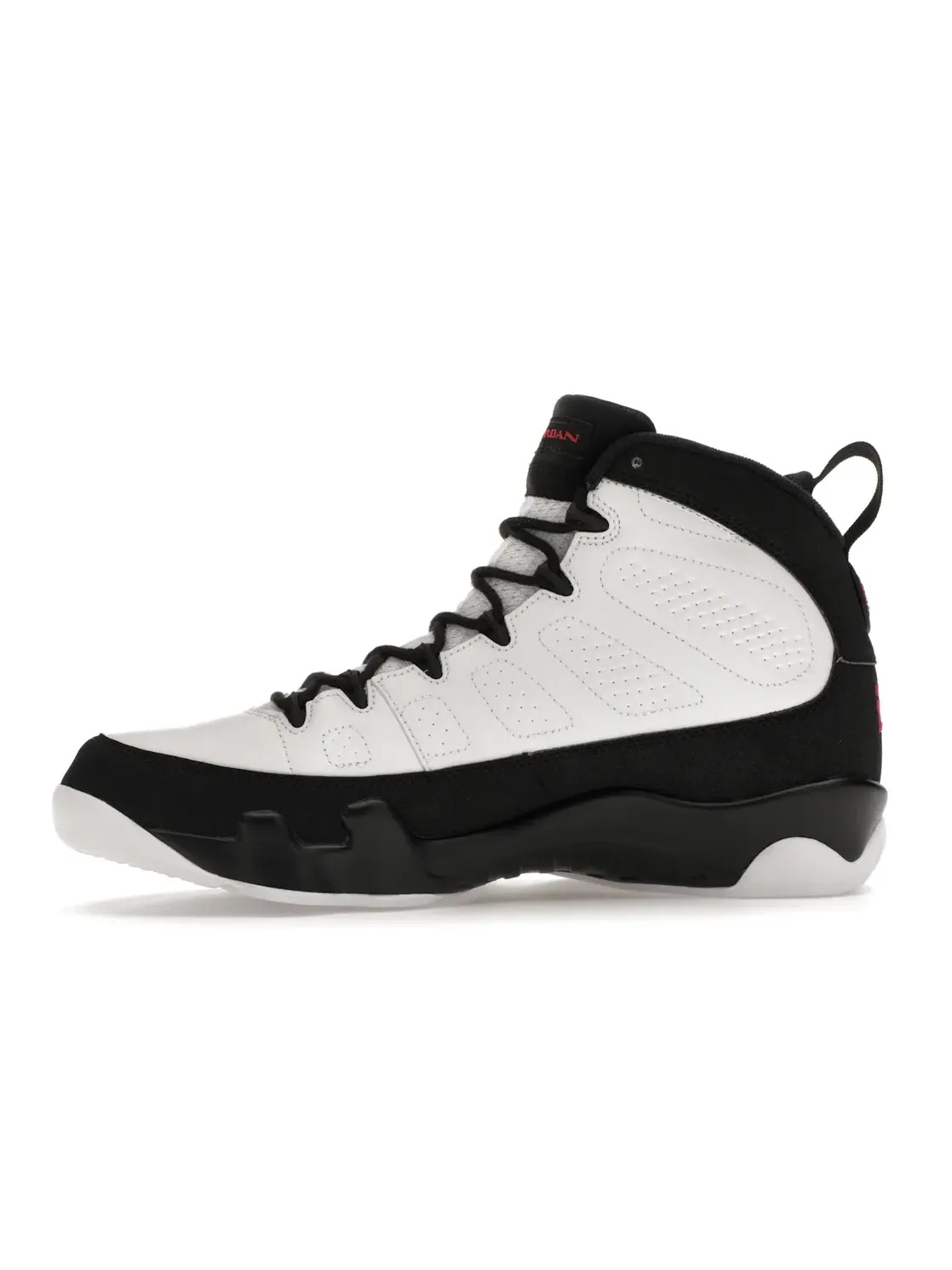 Мужские кроссовки с перфорированной кожей Jordan 9 Retro — изображение 3 из 4, белый/черный-красный