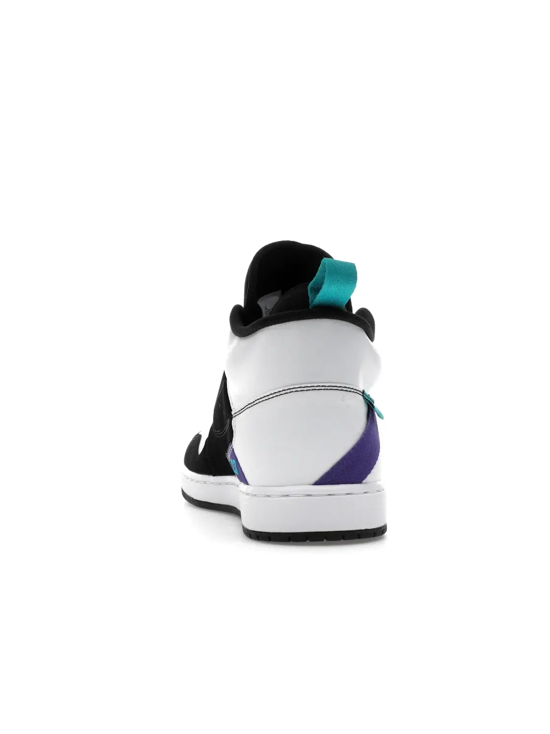 Мужские кроссовки Lifestyle Jordan Fadeaway Jordan — изображение 4 из 4, черный/белый