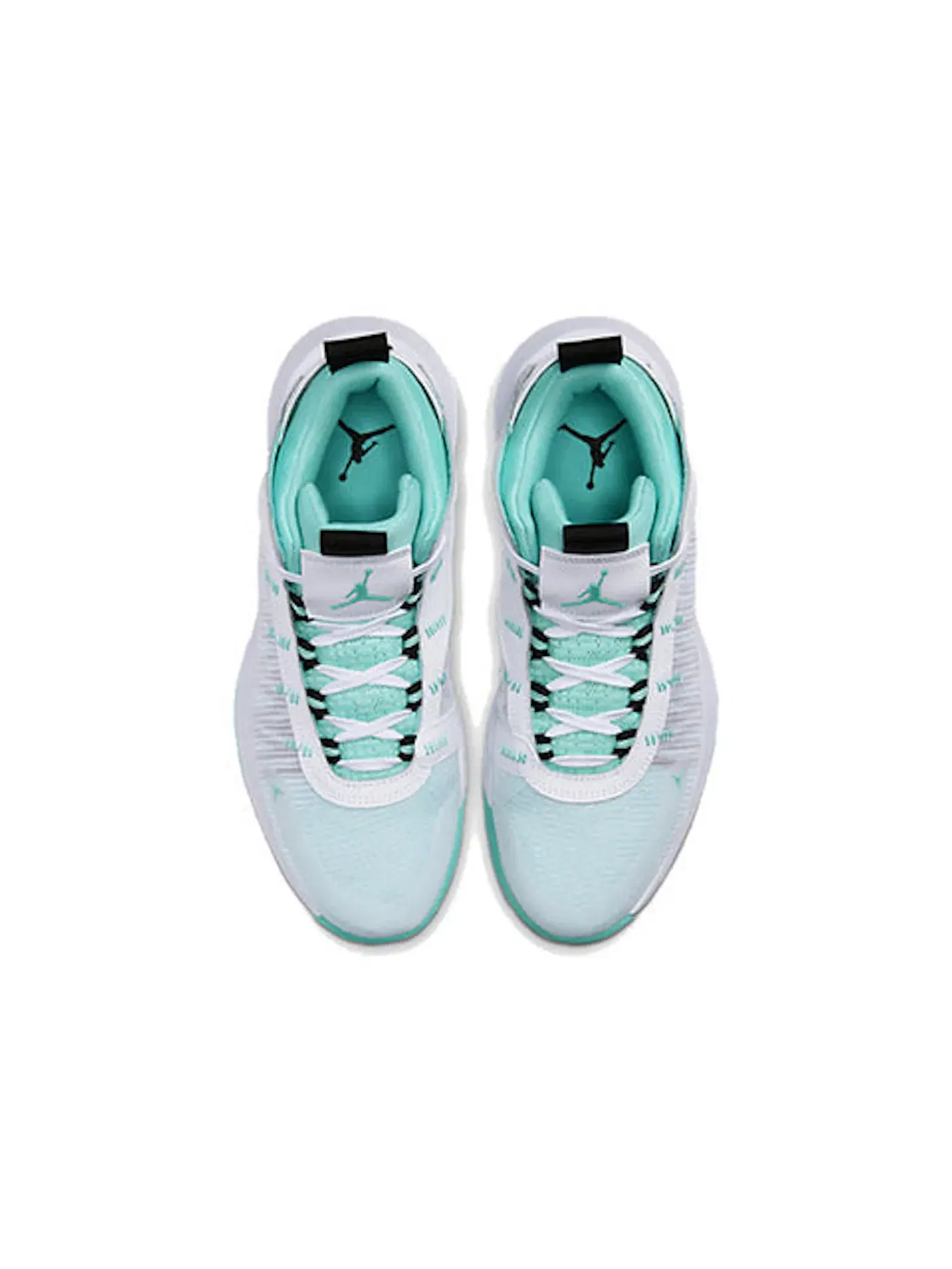 Мужские баскетбольные кроссовки Jordan Jumpman 2020 — изображение 3 из 3, белый//черный