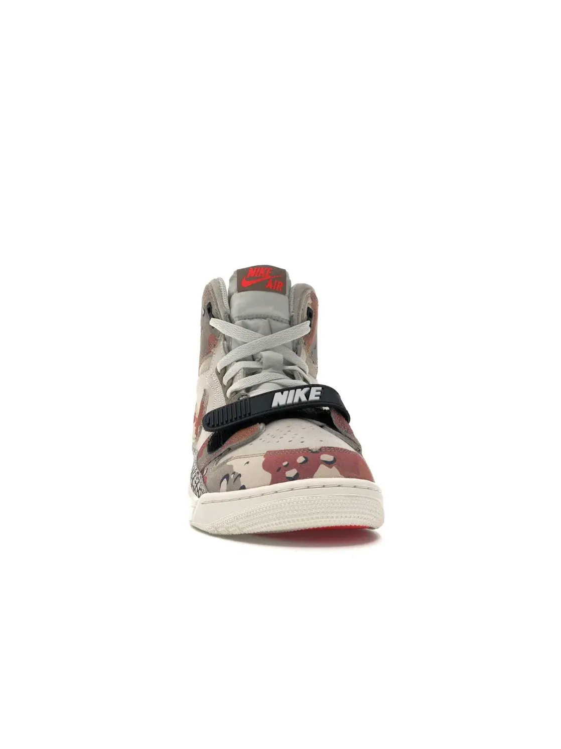 Мужские кроссовки Lifestyle с принтом камуфляж Jordan Legacy 312 Jordan, Sail/Desert Camo-Infrared 23 — изображение 2 из 4
