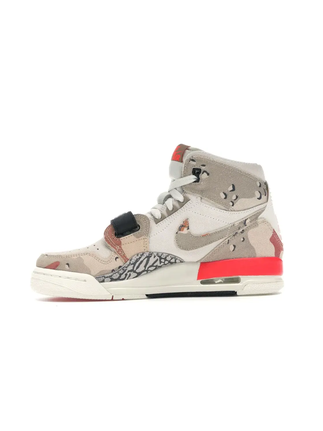 Детские кроссовки Lifestyle с принтом Jordan Legacy 312 Desert Camo, Sail/Desert Camo-Infrared 23 — изображение 3 из 4