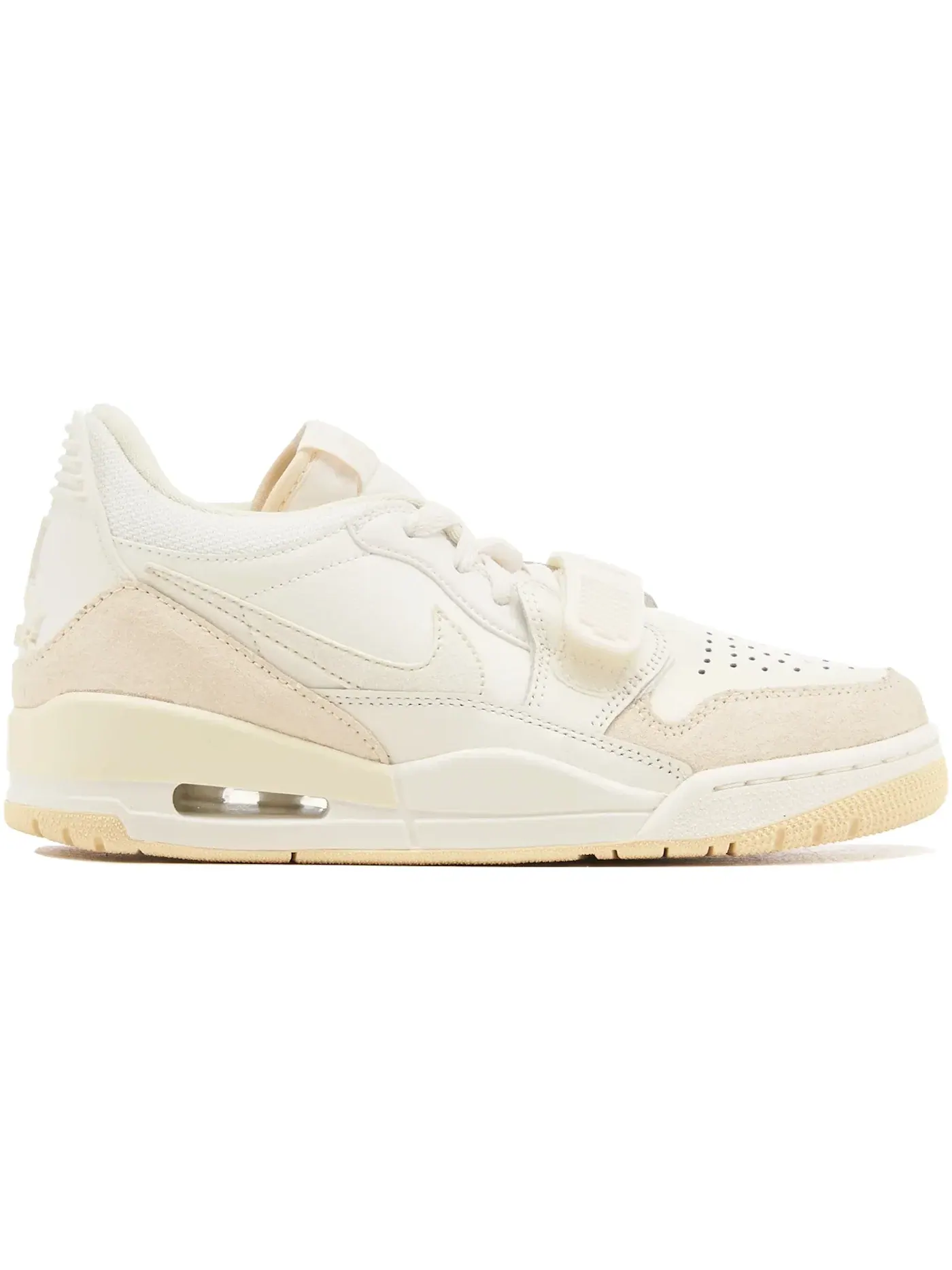 Женские кроссовки Lifestyle Jordan Legacy 312 Low