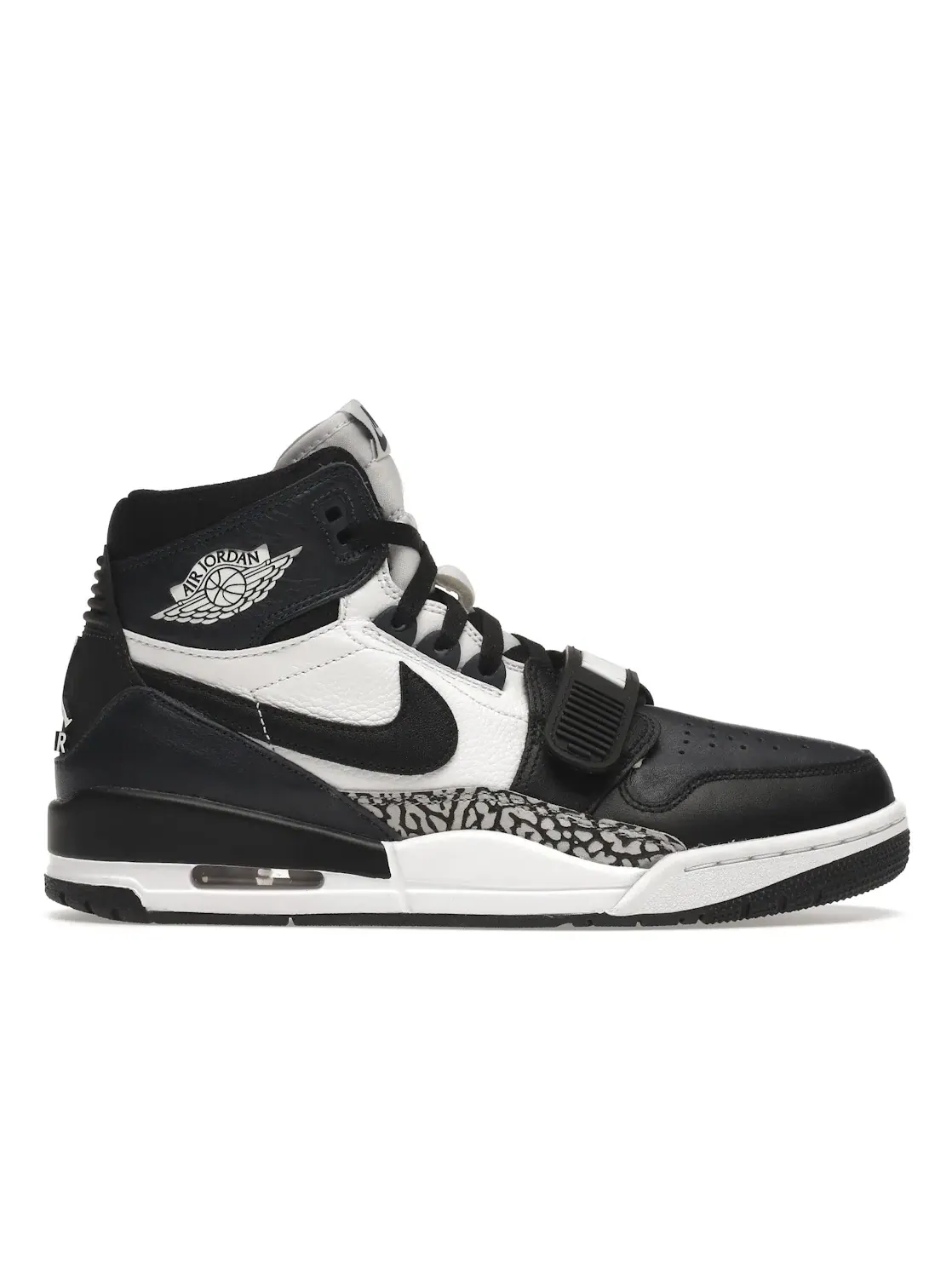 Мужские кроссовки с кожаным верхом Jordan Legacy 312 — изображение 1 из 4, белый/черный/темно-синий