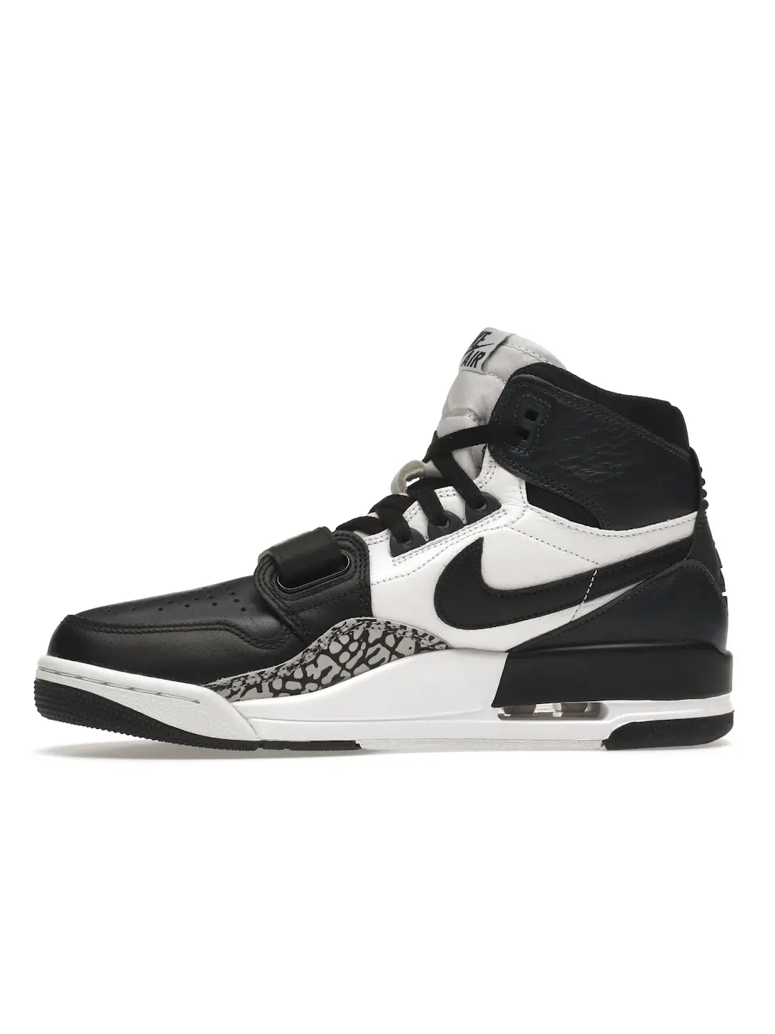 Мужские кроссовки с кожаным верхом Jordan Legacy 312 — изображение 3 из 4, белый/черный/темно-синий