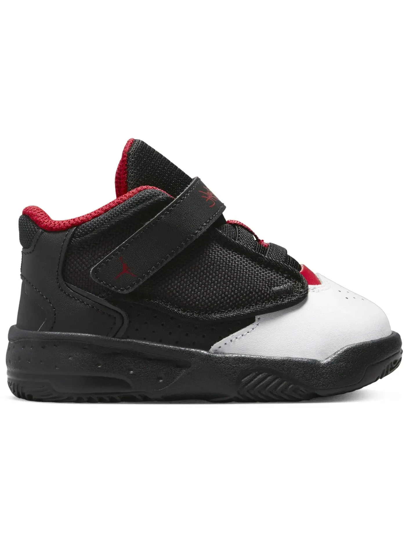 Детские кроссовки Lifestyle Jordan Max Aura 4 Jordan — изображение 1 из 1, черный/белый/красный