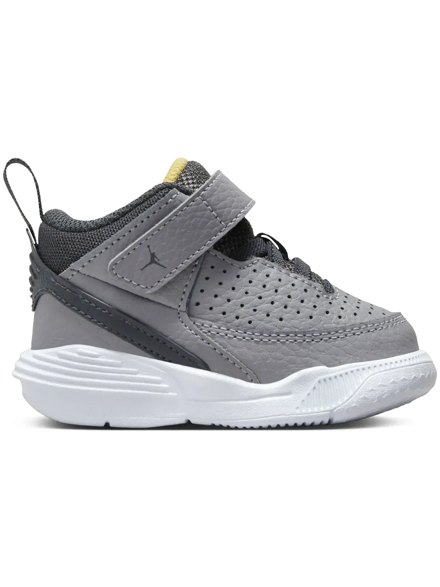 Детские кроссовки Lifestyle Jordan Max Aura 5 Jordan — изображение 1 из 1, серый/золотистый/белый