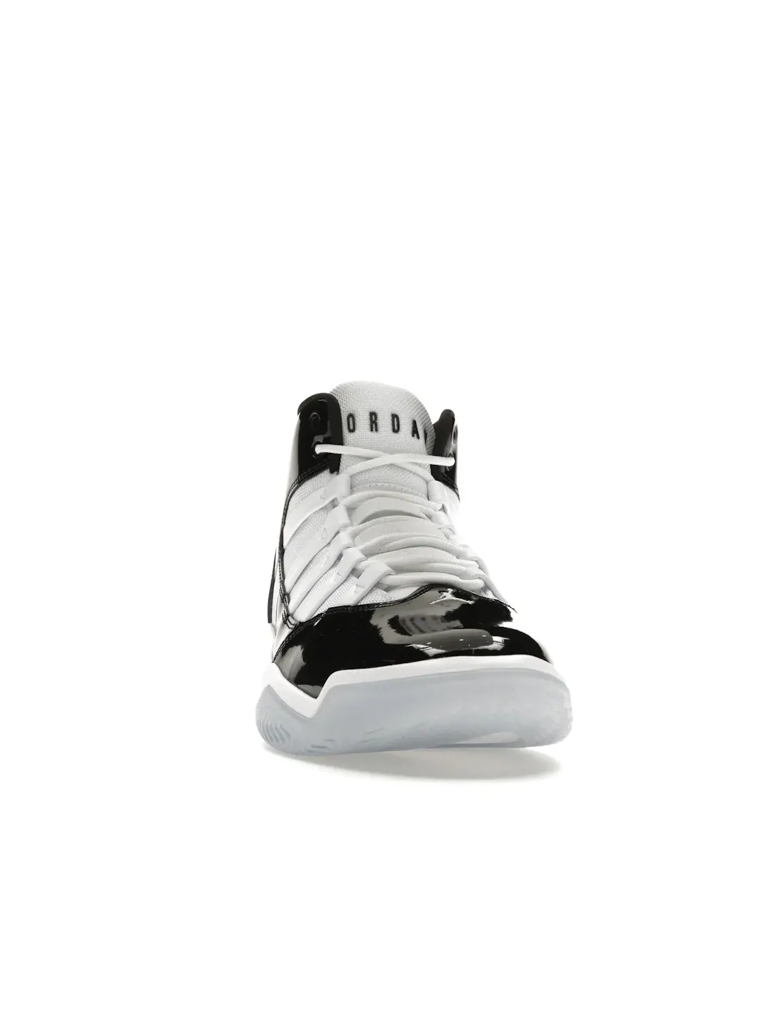 Мужские кроссовки с кожаным верхом Jordan Max Aura Jordan — изображение 2 из 4, черный/белый-белый