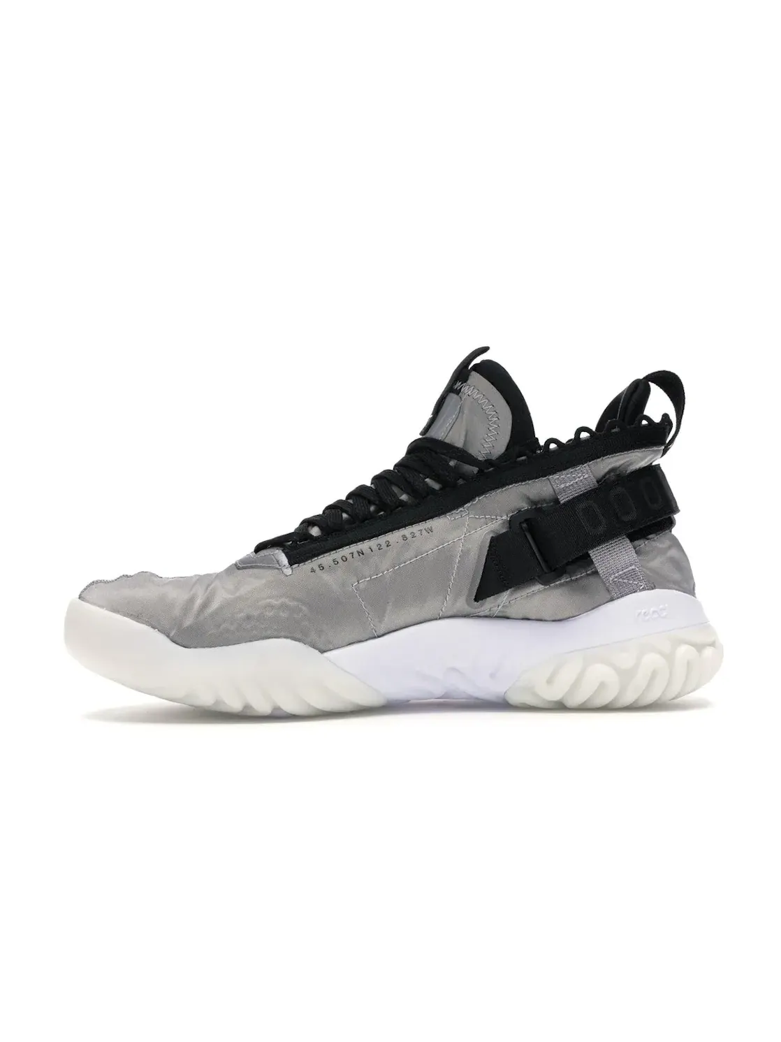 Мужские кроссовки Lifestyle с футуристическим дизайном Jordan Proto React Jordan — изображение 3 из 4