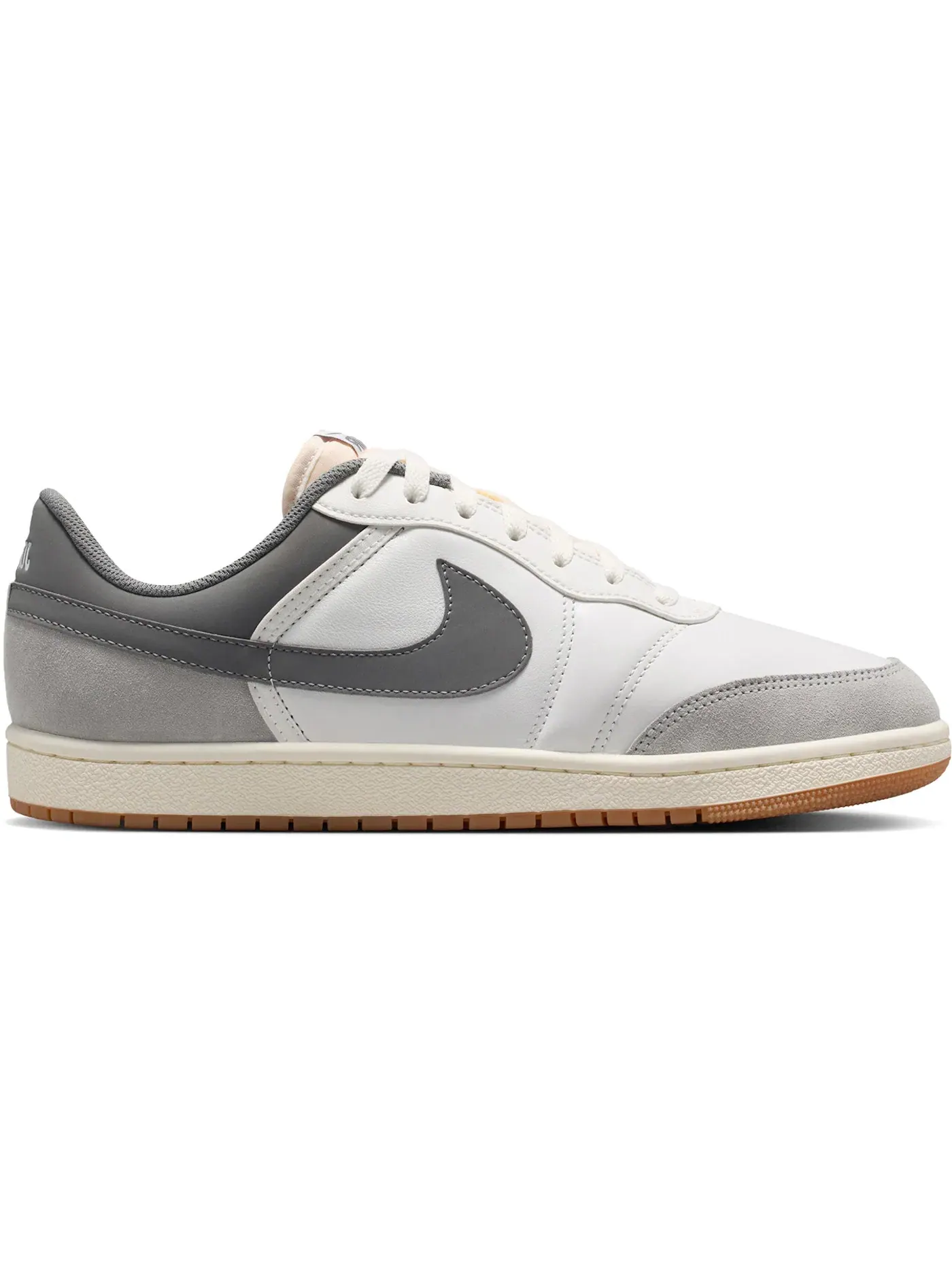 Мужские кроссовки Lifestyle Jordan Skyline Low LE Jordan — изображение 1 из 1