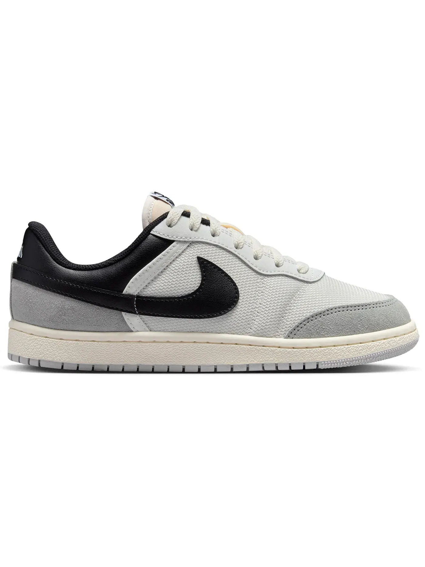 Женские кроссовки Lifestyle Jordan Skyline Low