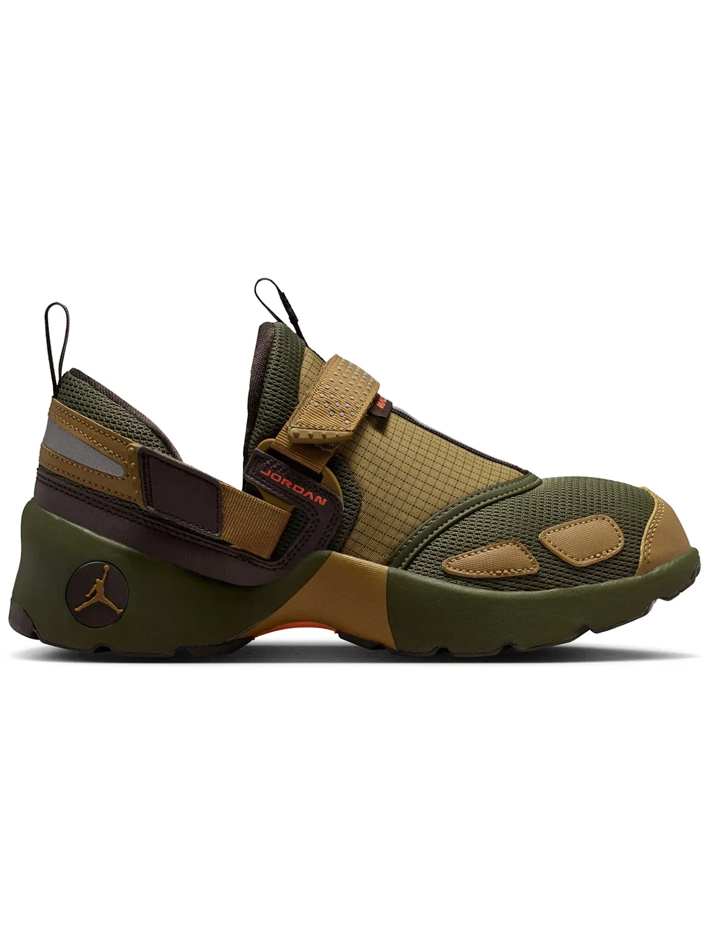 Женские кроссовки Lifestyle Jordan Trunner LX Jordan