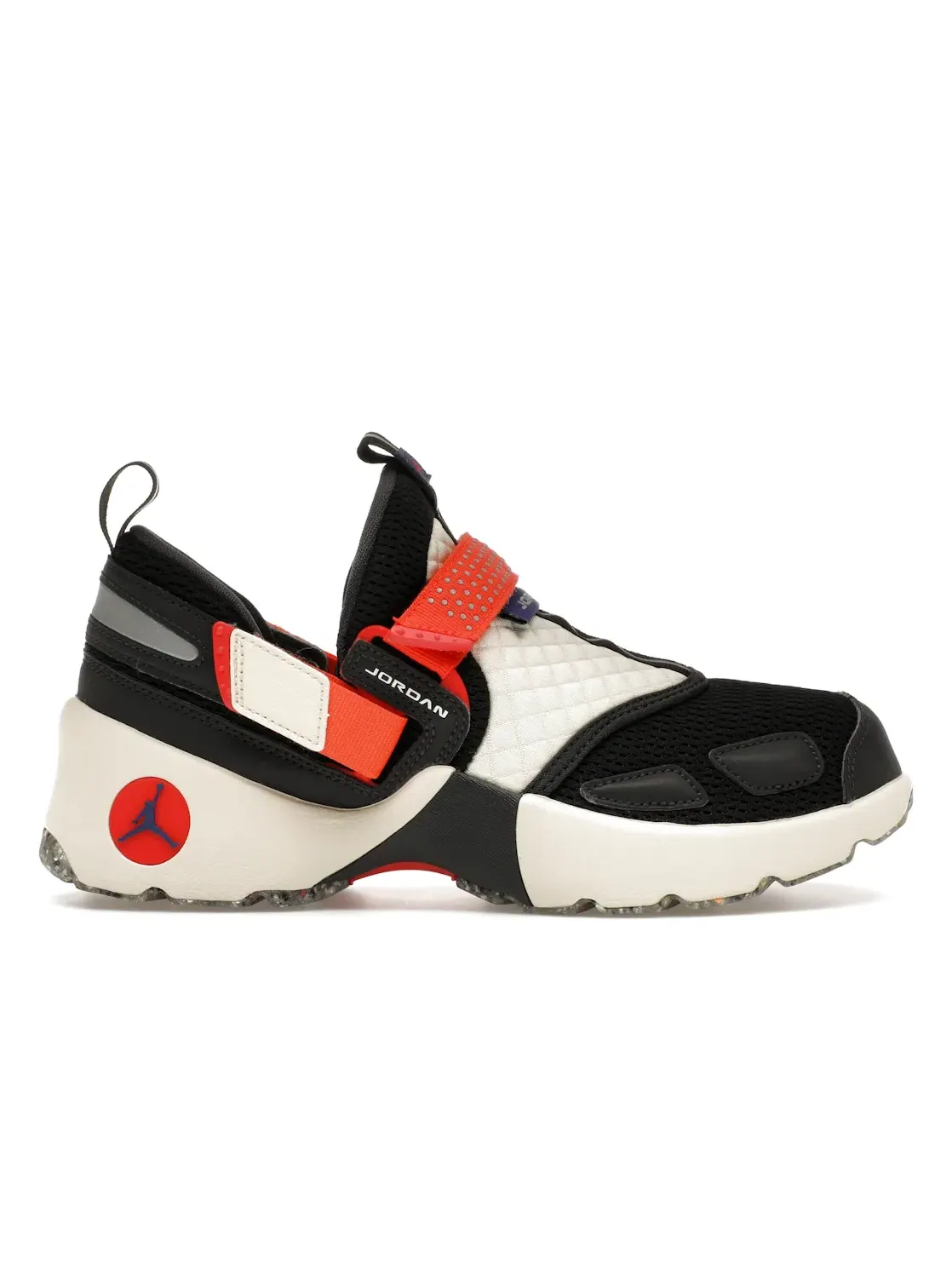 Женские кроссовки Lifestyle Jordan Trunner LX Rare Air Jordan