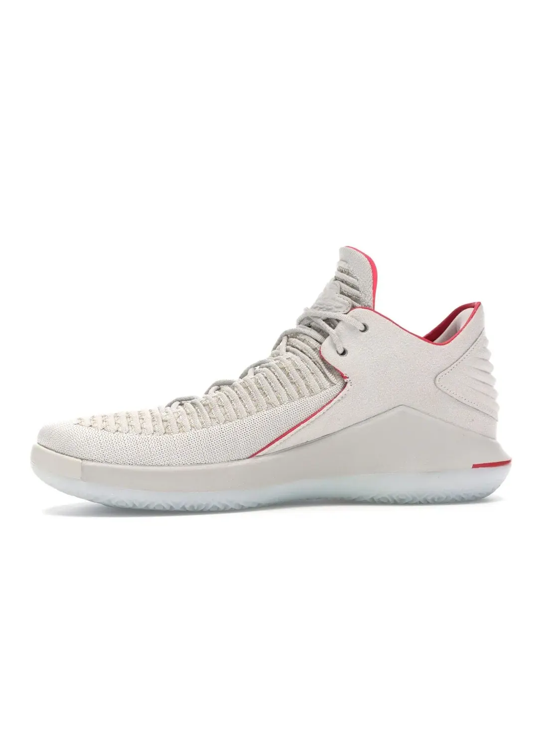 Мужские кроссовки для баскетбола с низким силуэтом Jordan XXXII Low Jordan — изображение 3 из 4, светлый/черный-бежевый