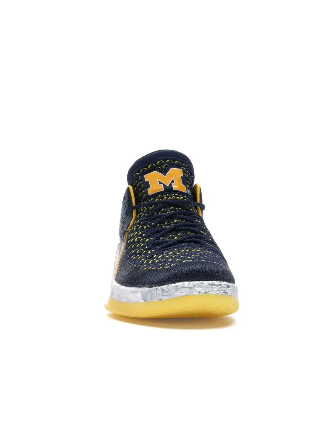 Мужские баскетбольные кроссовки с амортизацией Jordan XXXII Low Jordan — изображение 2 из 4