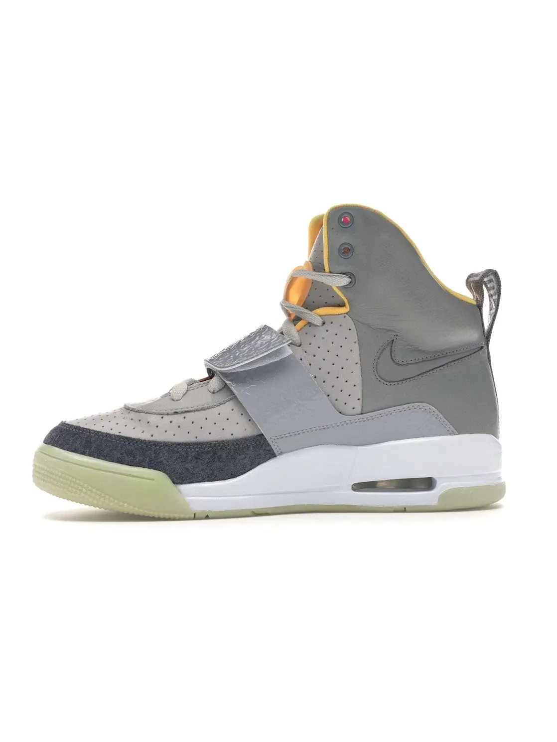 Мужские кроссовки Lifestyle Nike Air Yeezy 1 — изображение 3 из 4