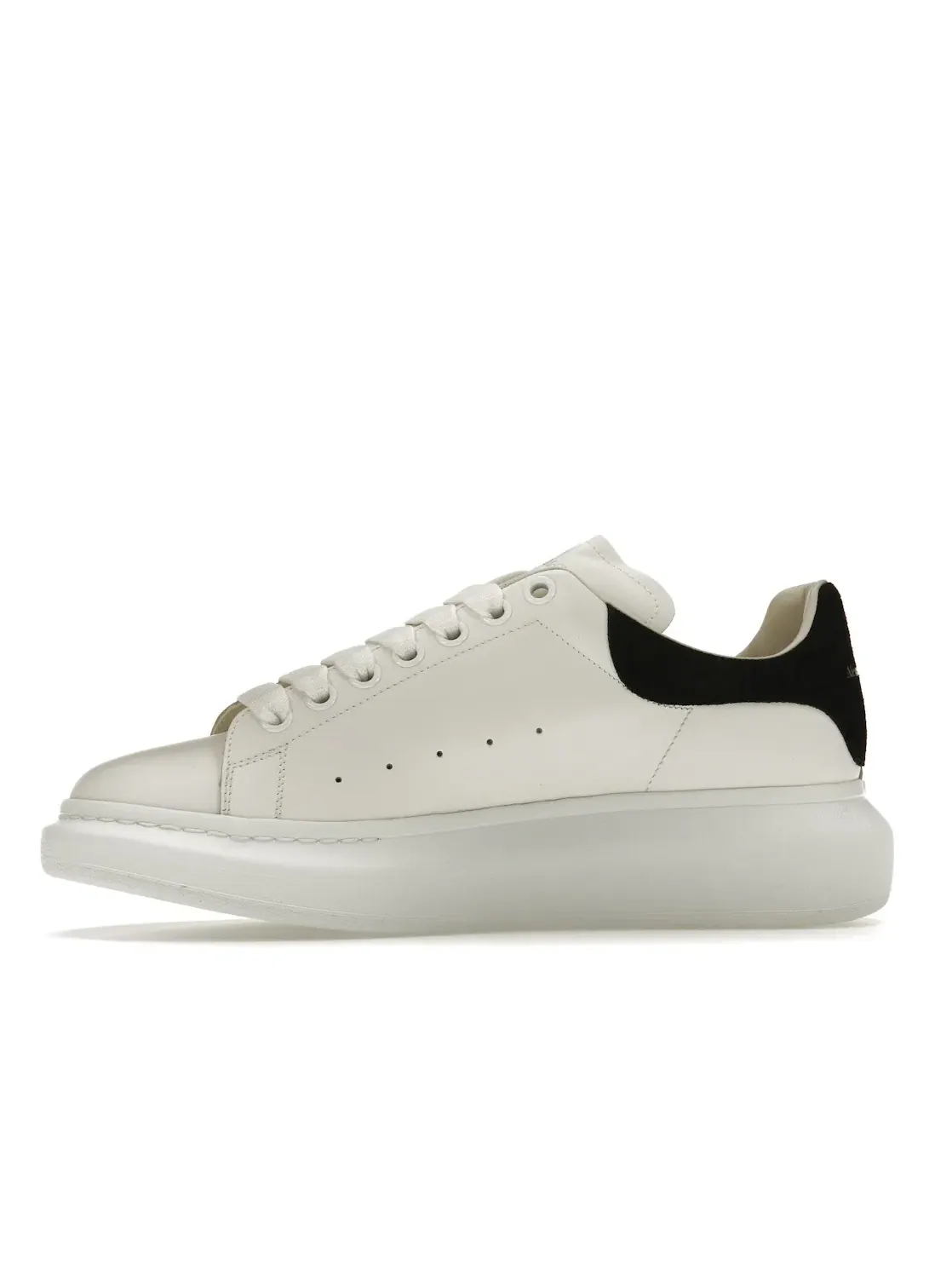 Мужские кроссовки с тиснением Alexander McQueen Oversized — изображение 3 из 4, белый/черный