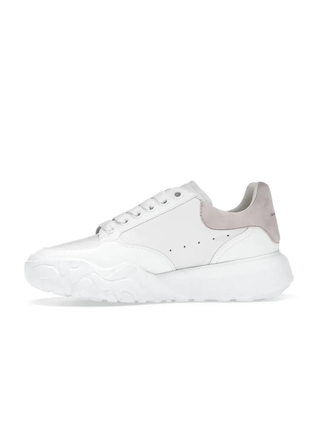 Женские кроссовки с перфорированным мысом Alexander McQueen Alexander McQueen Oversized Court Trainer — изображение 3 из 4