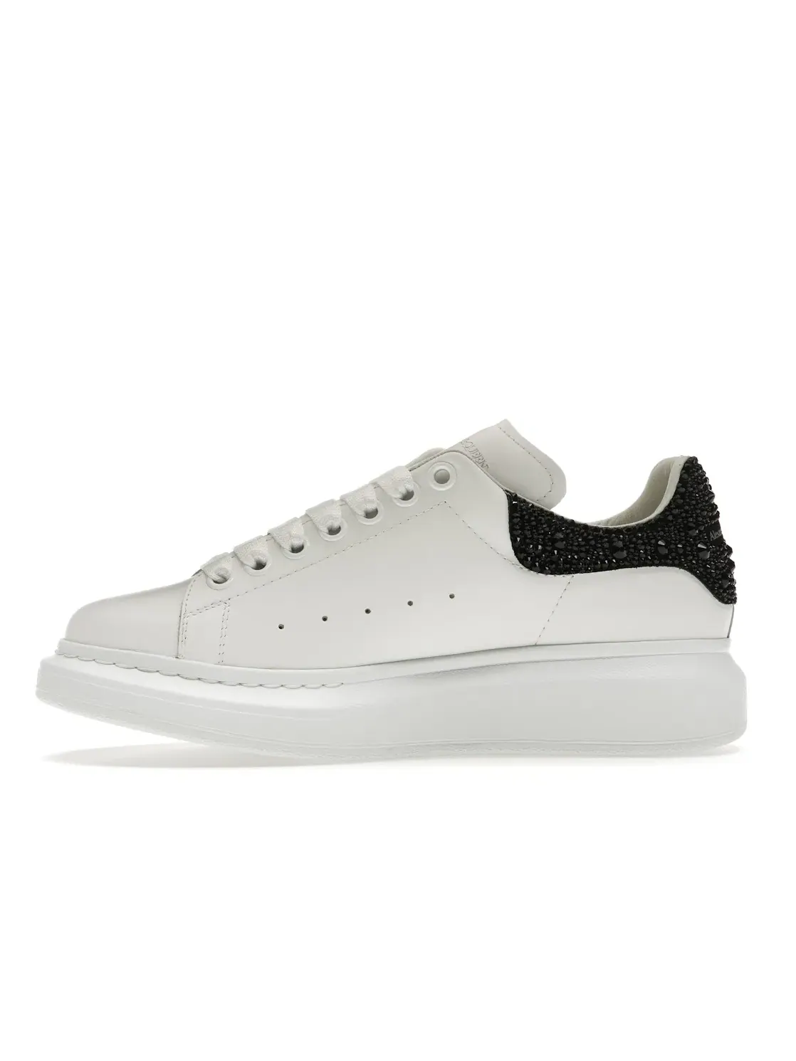 Женские кроссовки с кристаллами Alexander McQueen Oversized Alexander McQueen — изображение 3 из 4, белый черный