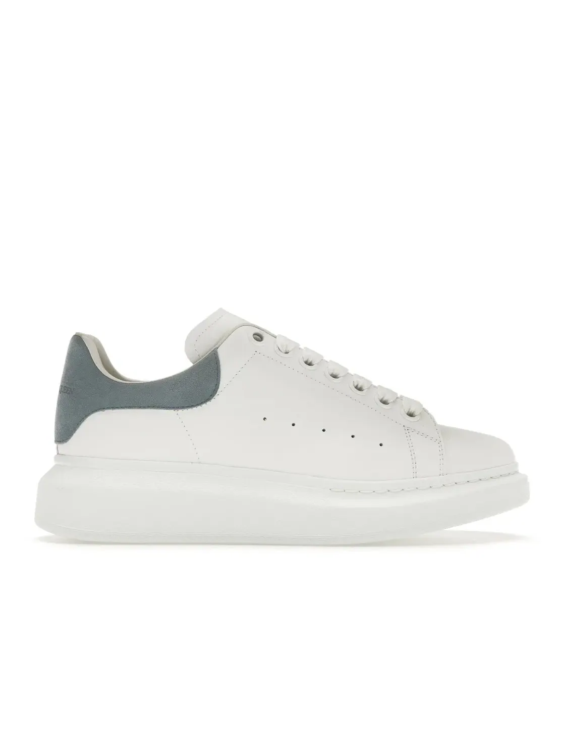 Женские кроссовки на платформе Alexander McQueen Oversized — изображение 1 из 4, белый