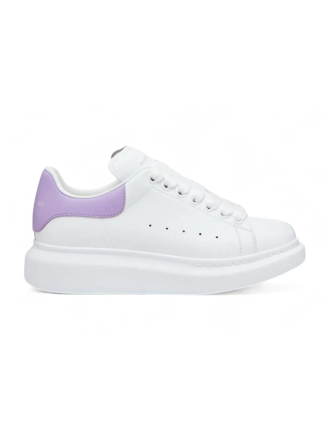 Женские кроссовки Alexander McQueen Oversized — изображение 1 из 1, белый