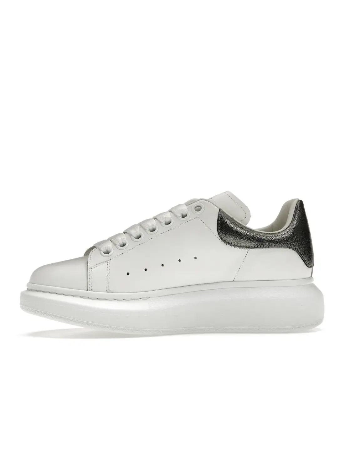 Женские кроссовки с крупным силуэтом Alexander McQueen Oversized Alexander McQueen — изображение 3 из 4, белый металлик