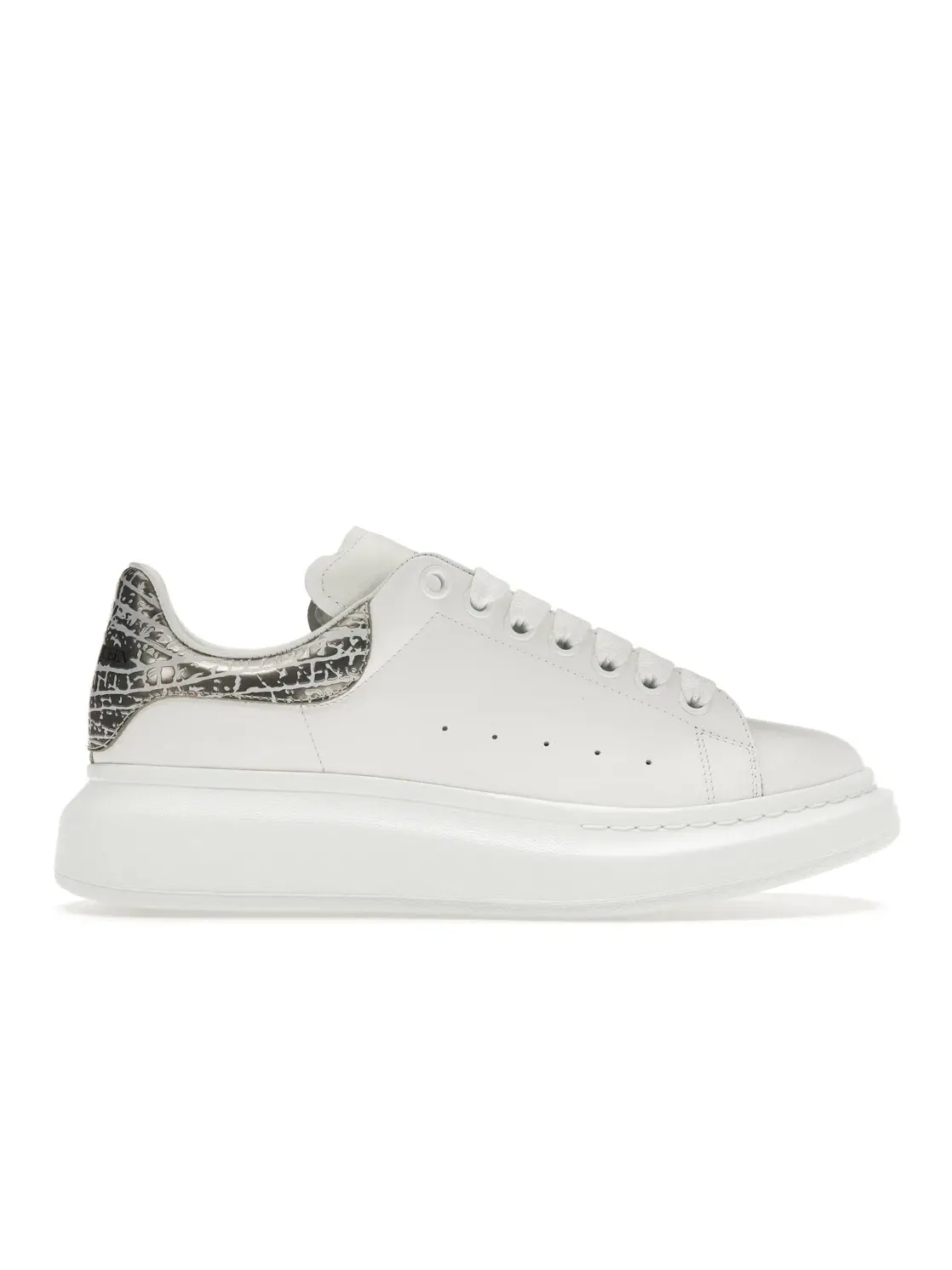 Мужские кроссовки с крокодиловым принтом Alexander McQueen Oversized — изображение 1 из 4, белый/серебристый