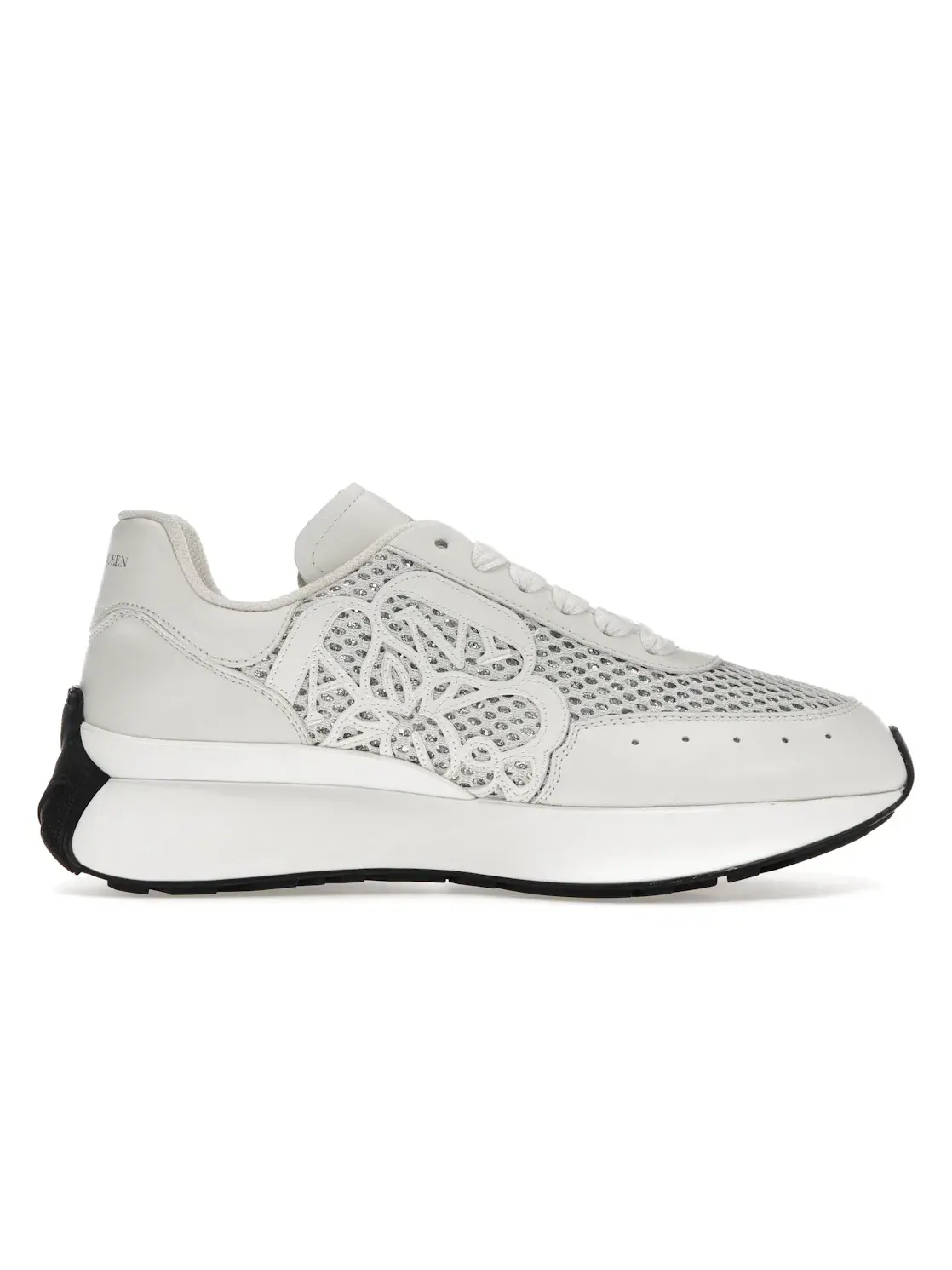 Женские кроссовки с блестками Alexander McQueen Sprint Runner — изображение 1 из 4, белый/серебристый