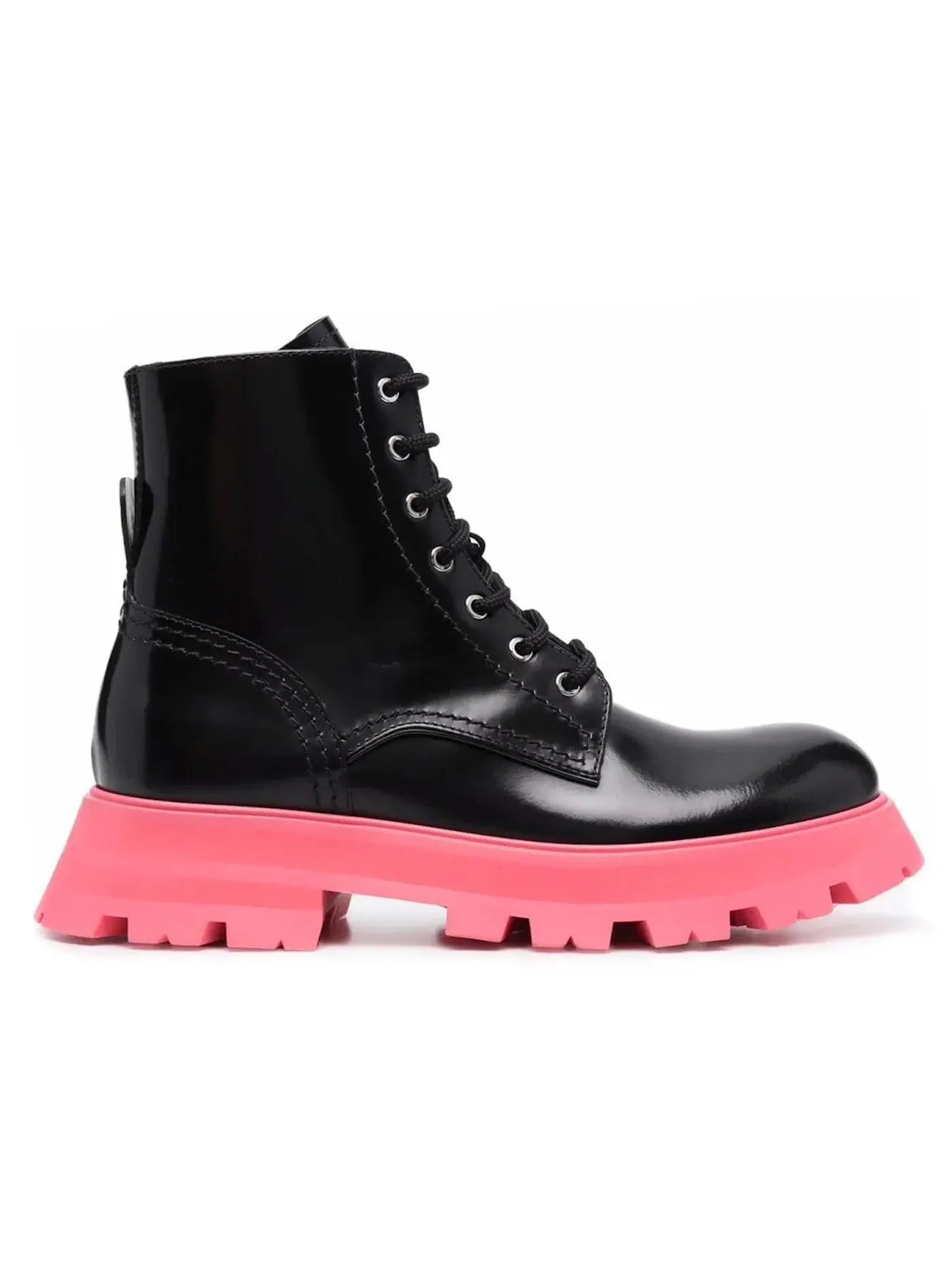 Женские ботинки с массивной подошвой Alexander McQueen Tread Slick Leather Boot — изображение 1 из 1, черный/розовый