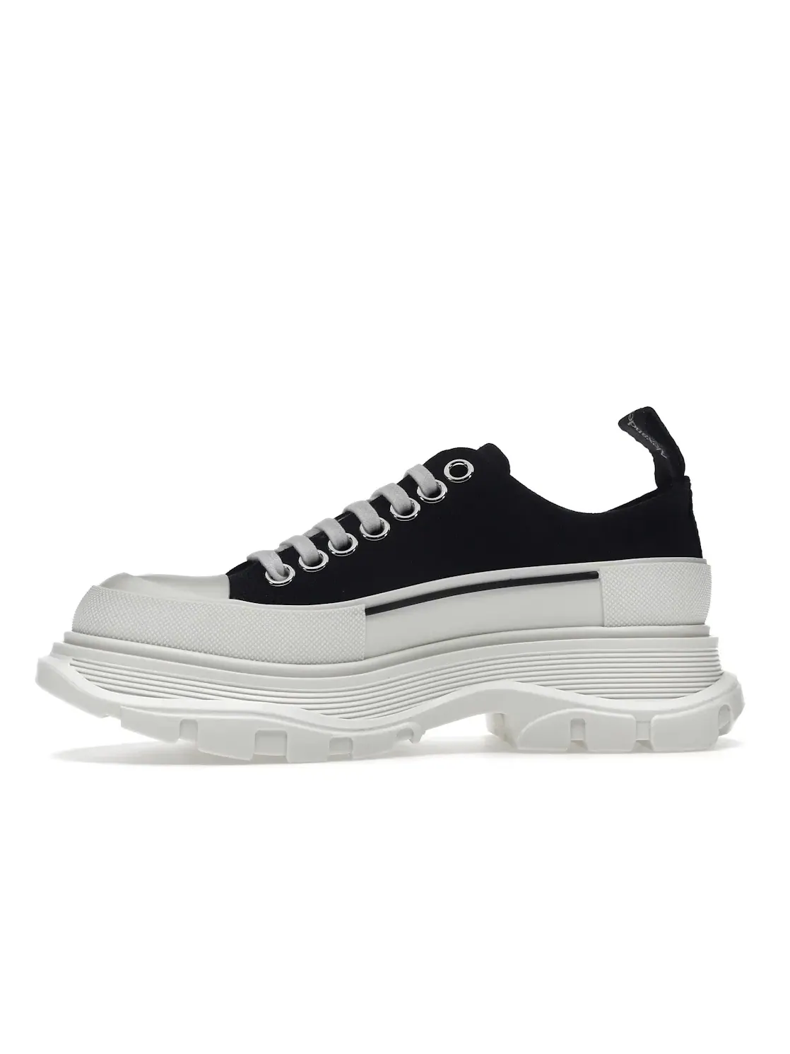 Женские кроссовки на шнуровке Tread Slick Low Lace Up Alexander McQueen — изображение 3 из 4, черный/белый