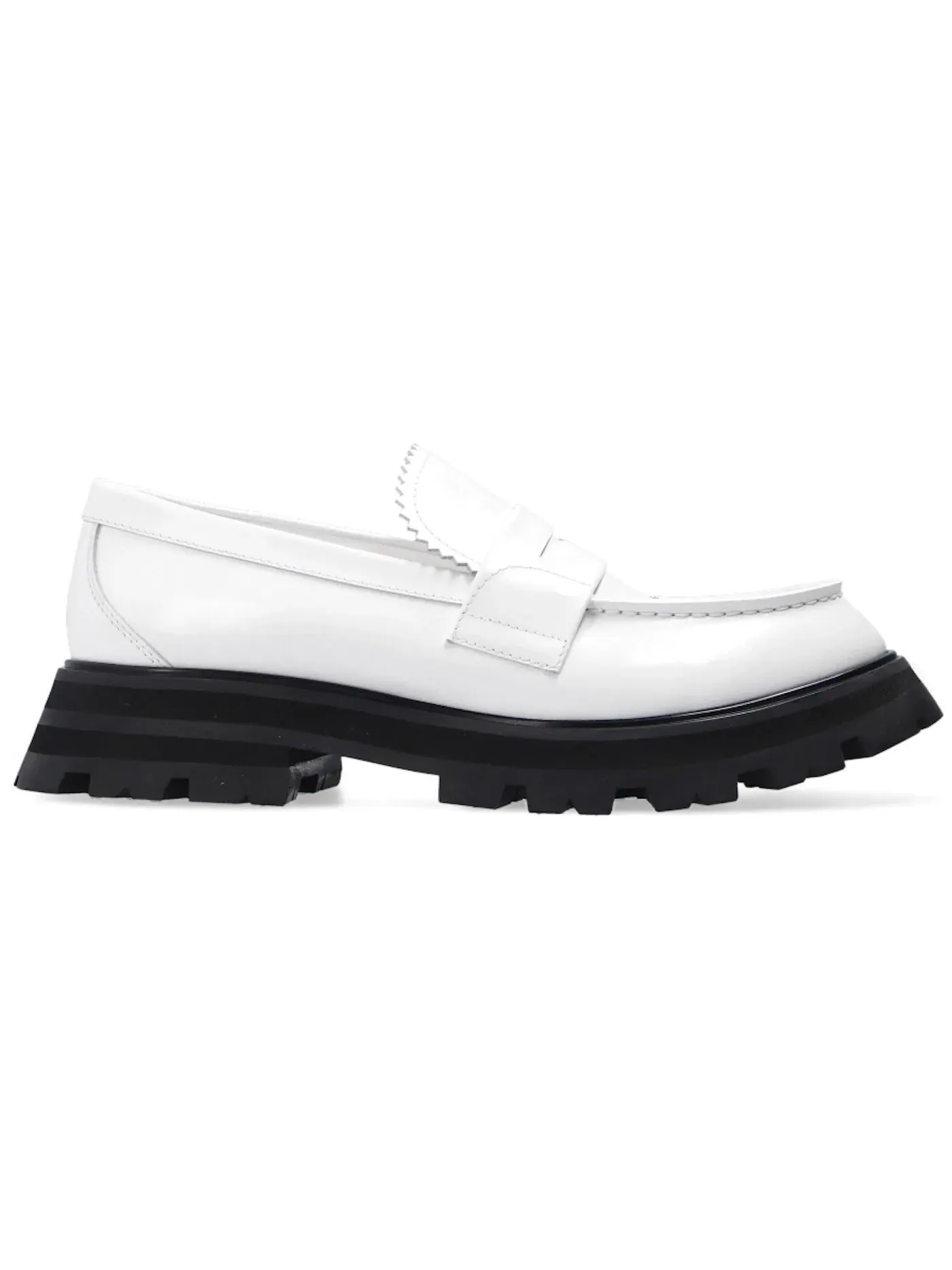 Женские лоферы Wander Alexander McQueen — изображение 1 из 1, белый/черный
