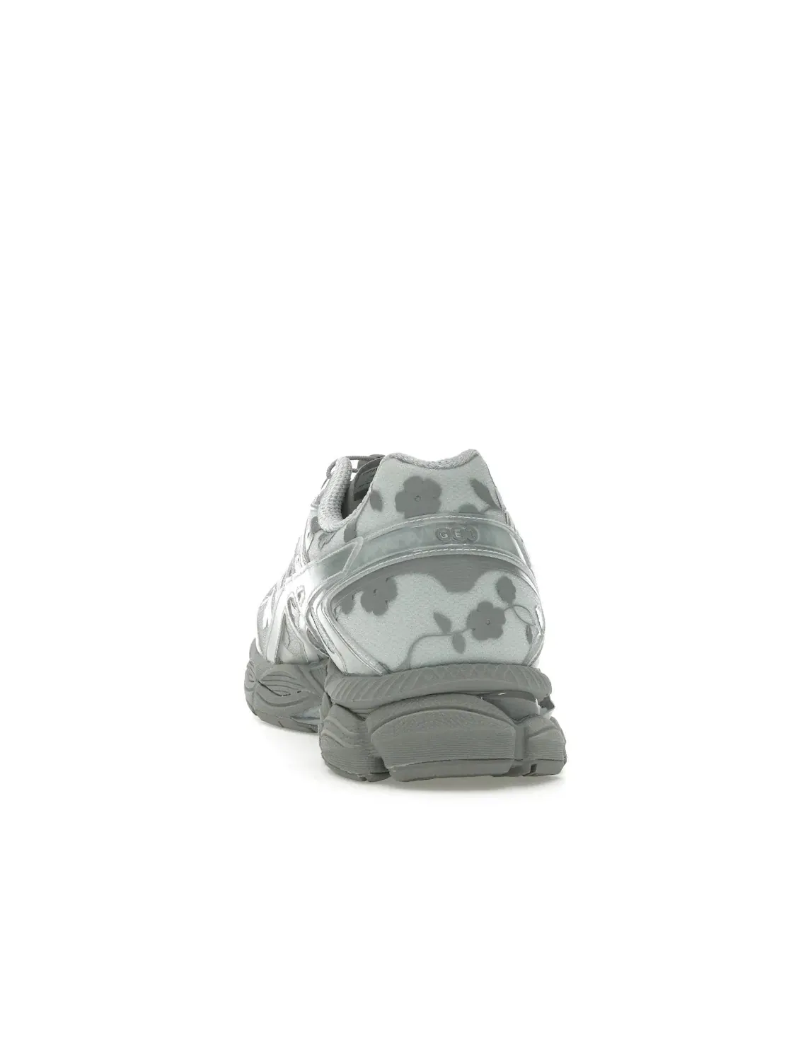 Мужские кроссовки Lifestyle с цветочным принтом ASICS Gel-Cumulus 16 ASICS — изображение 4 из 4, серый/серебристый