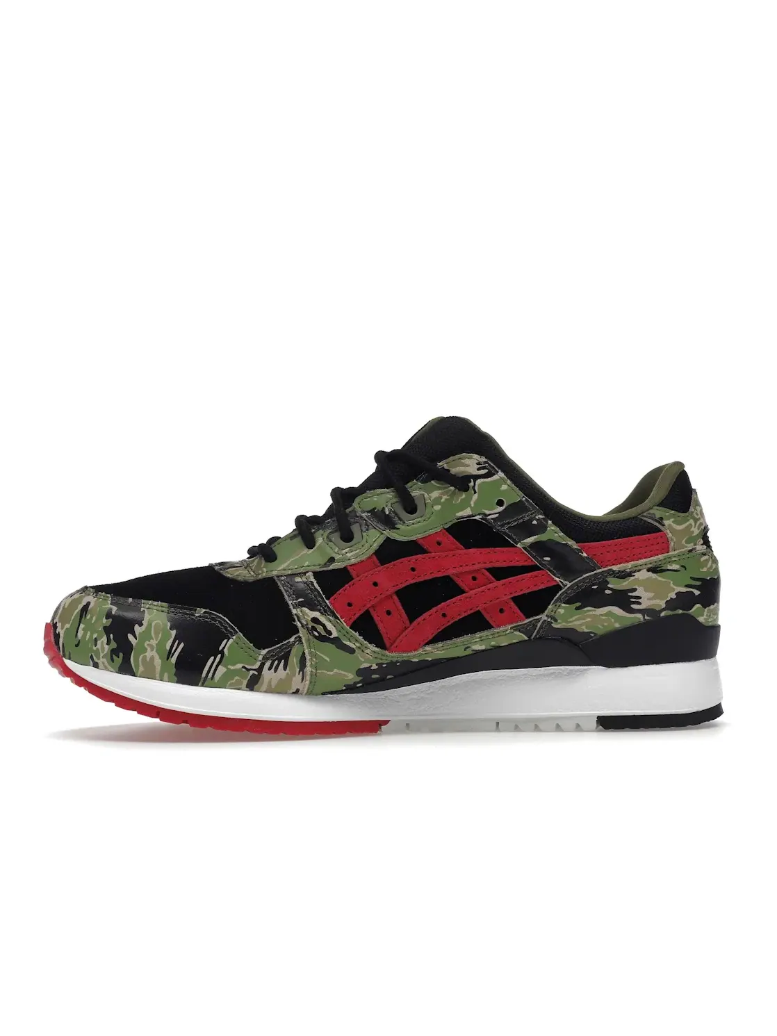 Мужские кроссовки с камуфляжным принтом ASICS Gel-Lyte III — изображение 3 из 4, черный/зеленый-красный