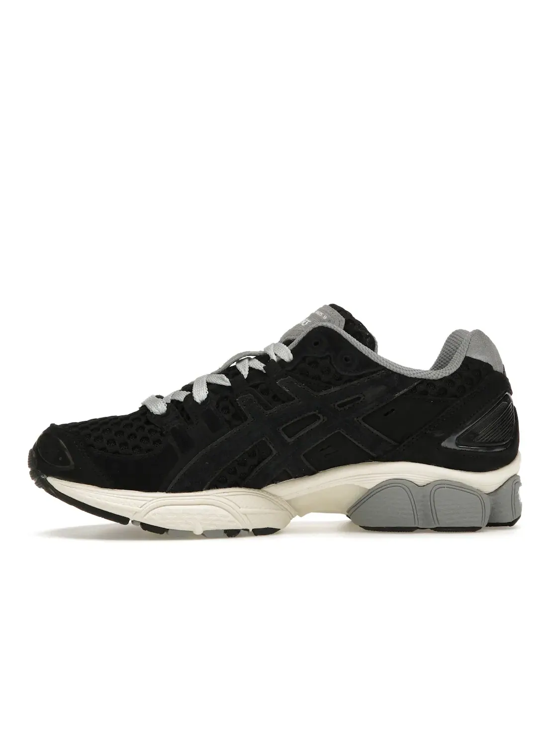 Мужские кроссовки Lifestyle ASICS Gel-Nimbus 9 — изображение 3 из 4, черный