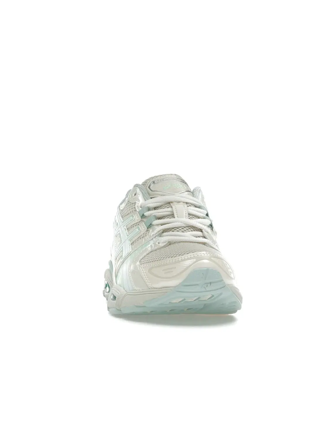 Женские кроссовки Lifestyle ASICS Gel-Nimbus 9 — изображение 2 из 4, белый