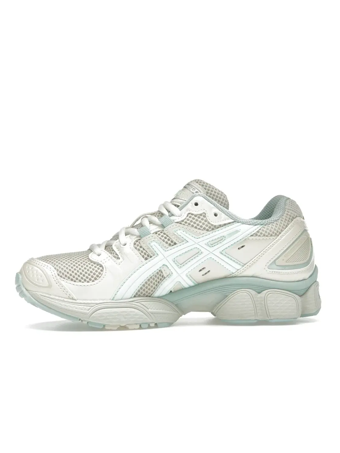Женские кроссовки Lifestyle ASICS Gel-Nimbus 9 — изображение 3 из 4, белый