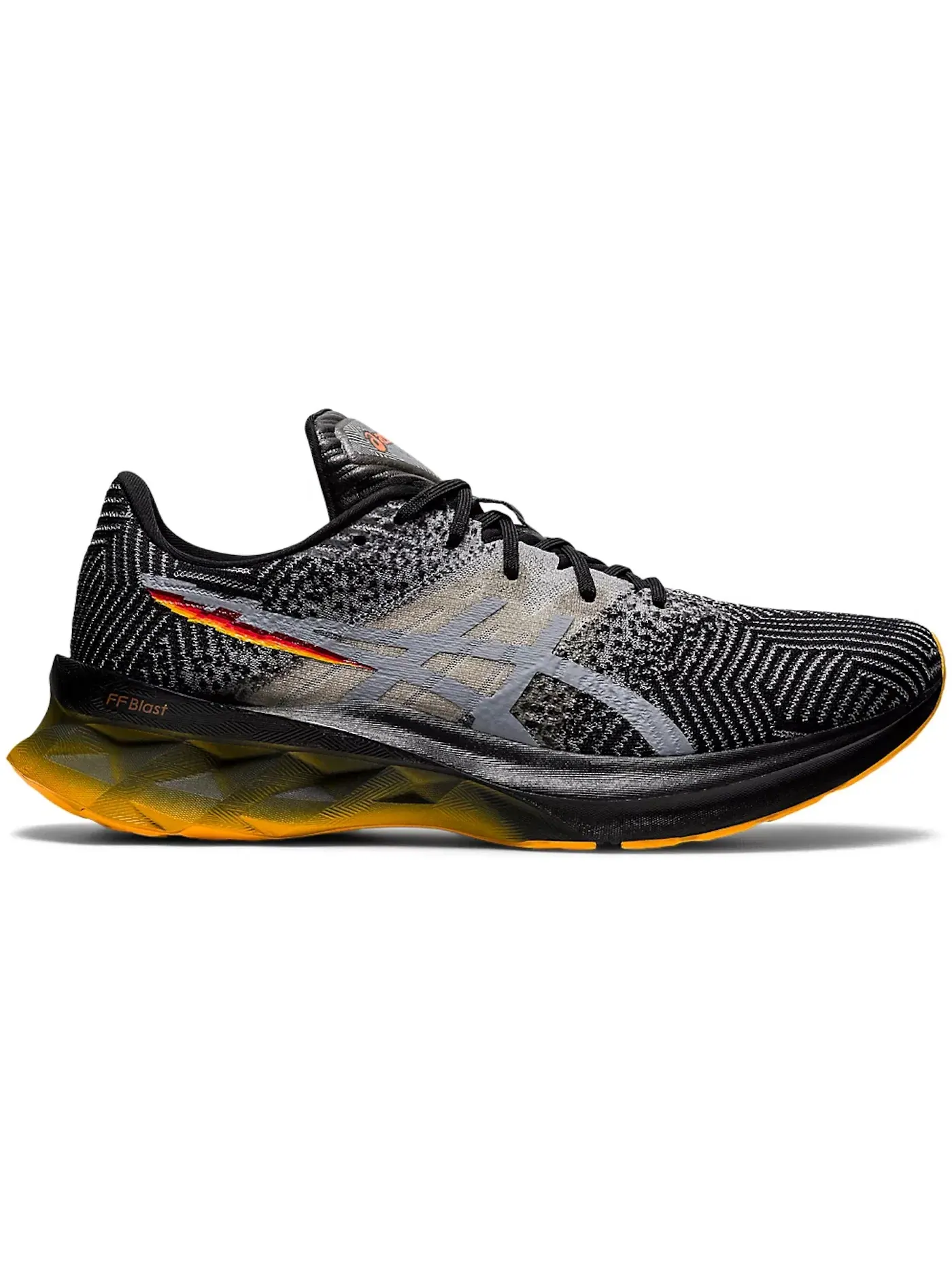 Мужские кроссовки для бега ASICS Novablast — изображение 1 из 1, черный