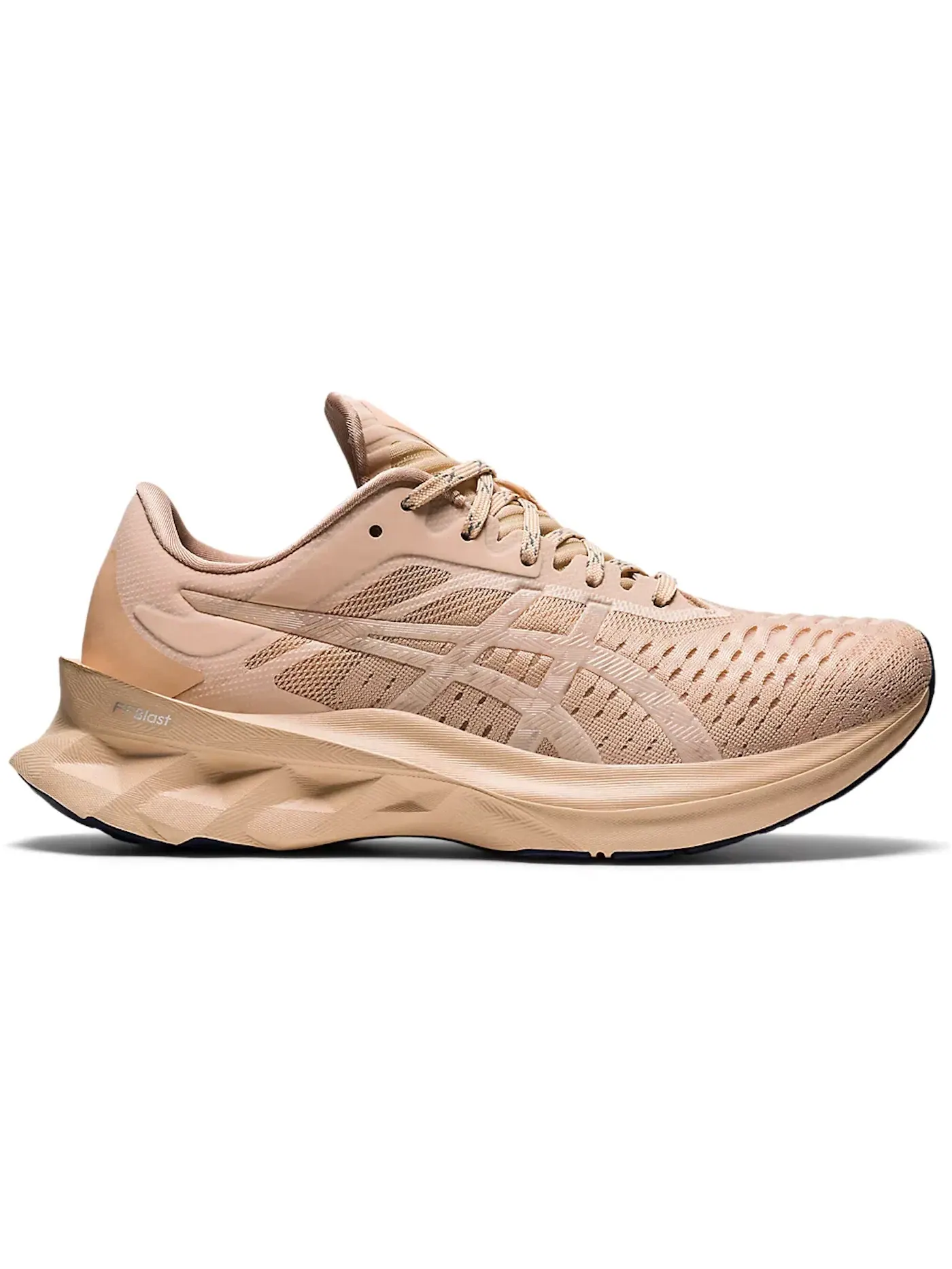 Женские кроссовки для бега ASICS Novablast — изображение 1 из 1, розовый