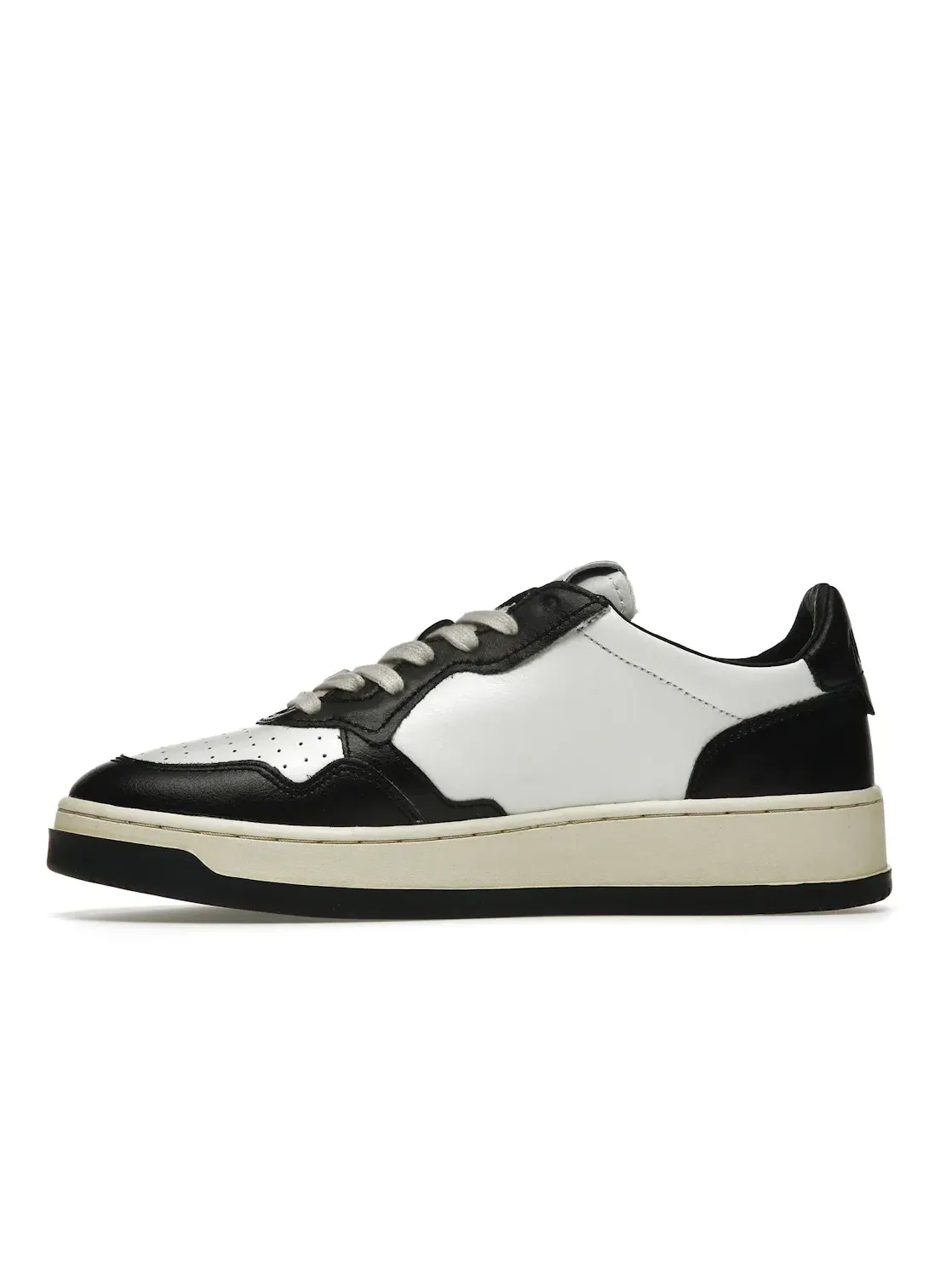 Мужские кроссовки кожаные Medalist Leather Low Autry — изображение 3 из 4, черный/белый/кремовый