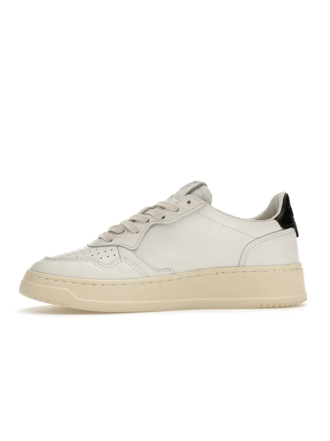 Женские кроссовки кожаные Autry Medalist Leather Low — изображение 3 из 4, белый/черный