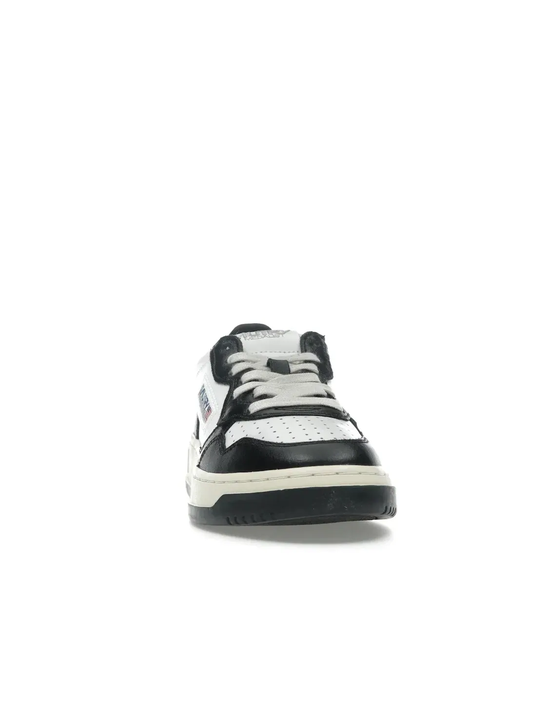 Женские кроссовки кожаные Autry Medalist Leather Low — изображение 2 из 4, белый/черный