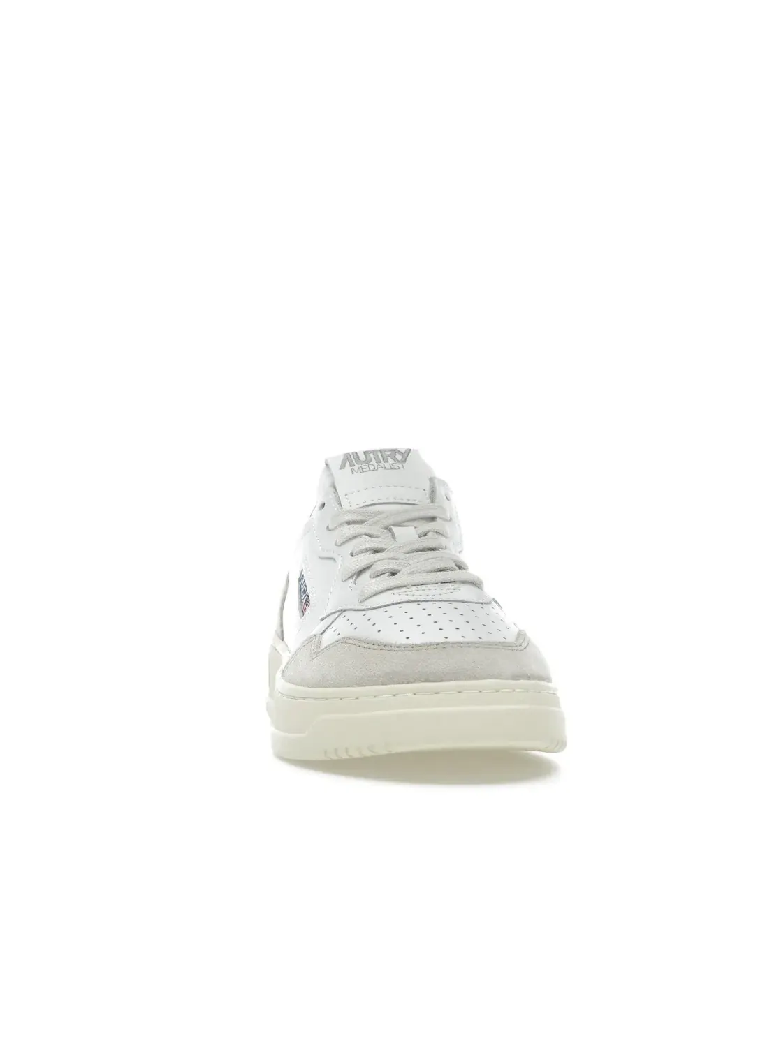 Женские кроссовки кожаные Autry Medalist Leather Low — изображение 2 из 4, белый