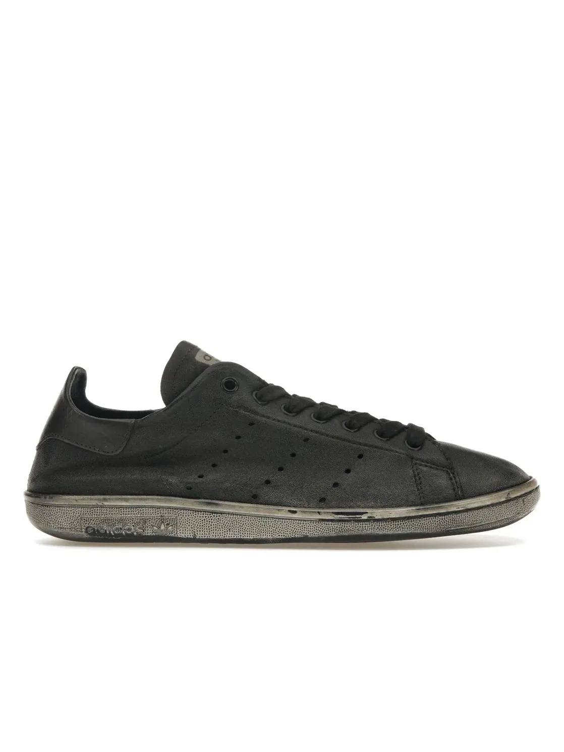 Кроссовки Balenciaga x Adidas Stan Smith Worn-Out, кожаные, с изношенным эффектом — изображение 1 из 4, черный/черный/белый