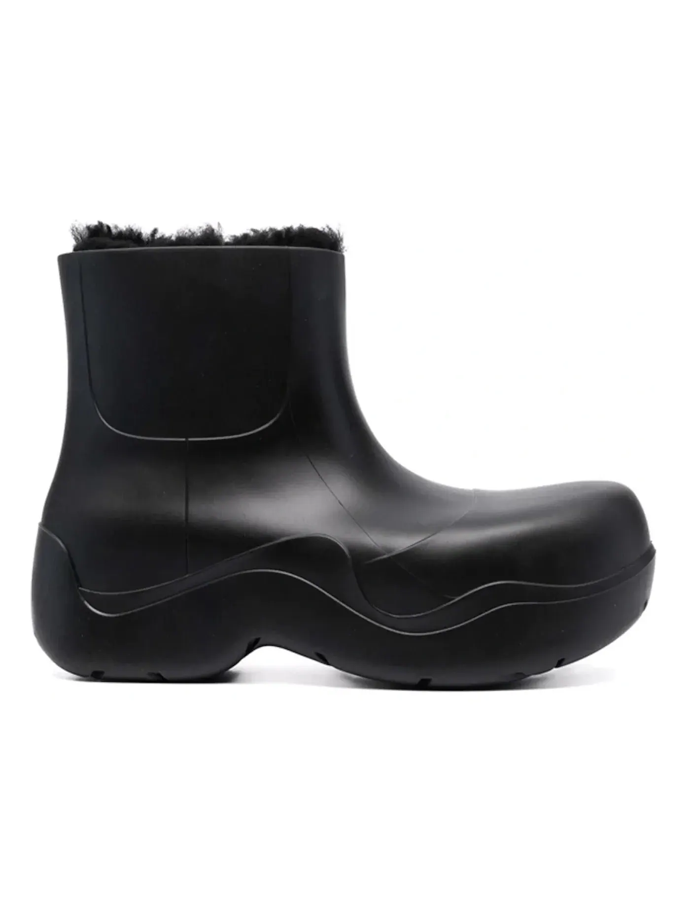 Женские ботинки снежные Puddle Snow Boot Bottega Veneta — изображение 1 из 1, черный