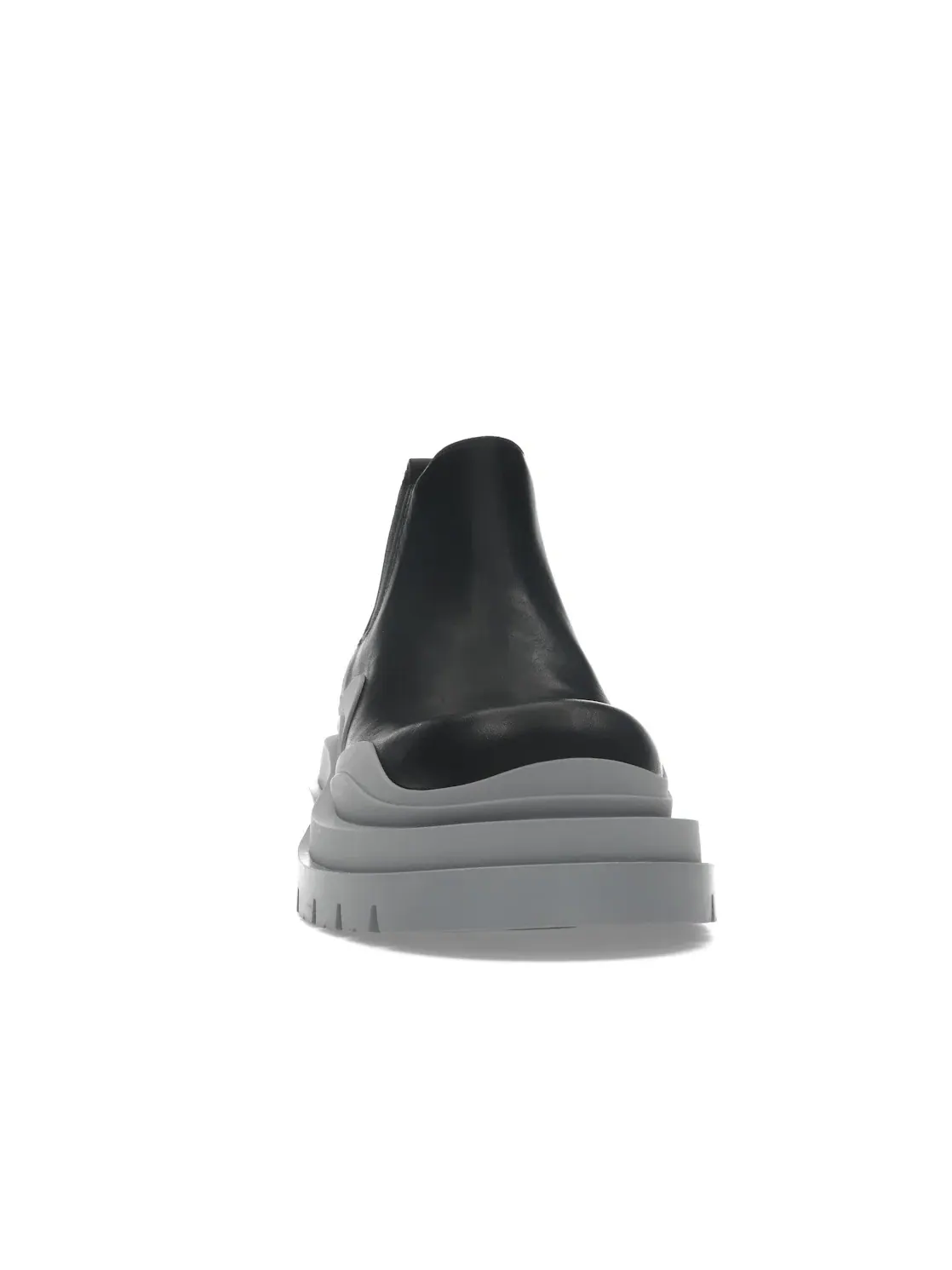 Мужские ботинки челси с резиновой подошвой Bottega Veneta Tire Ankle Chelsea Boot — изображение 2 из 4, черный